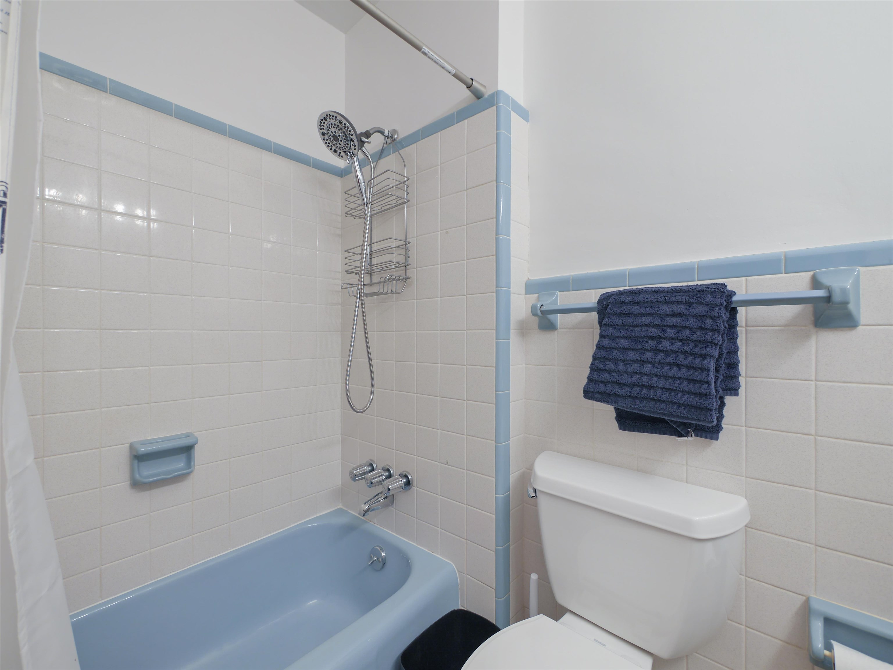 Image 48 of 62 For 205 Coquina Ave