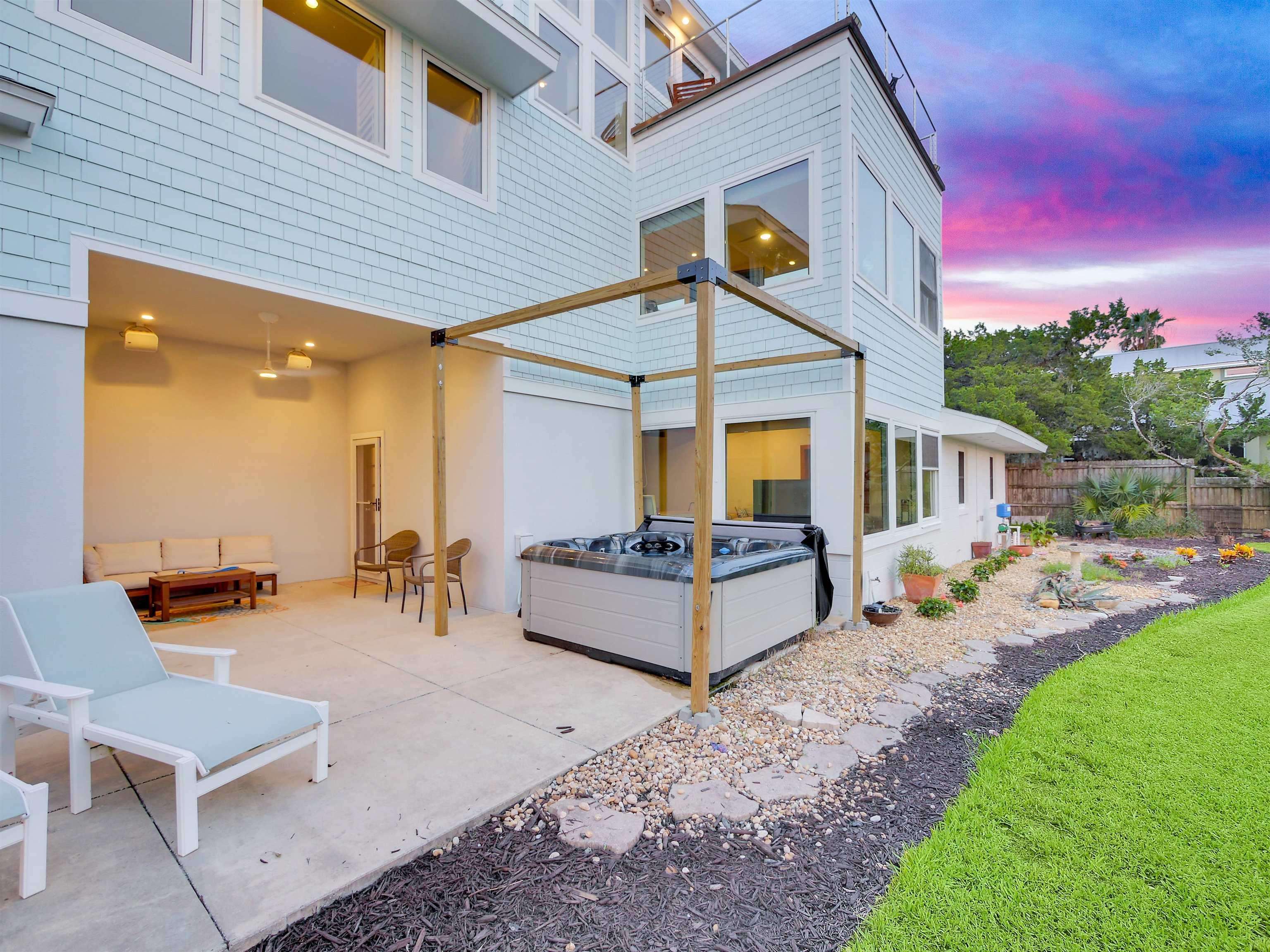 Image 51 of 62 For 205 Coquina Ave