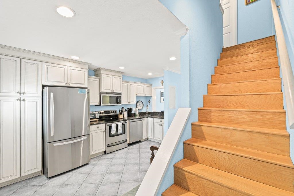 Image 27 of 56 For 8550 A1a #208 S