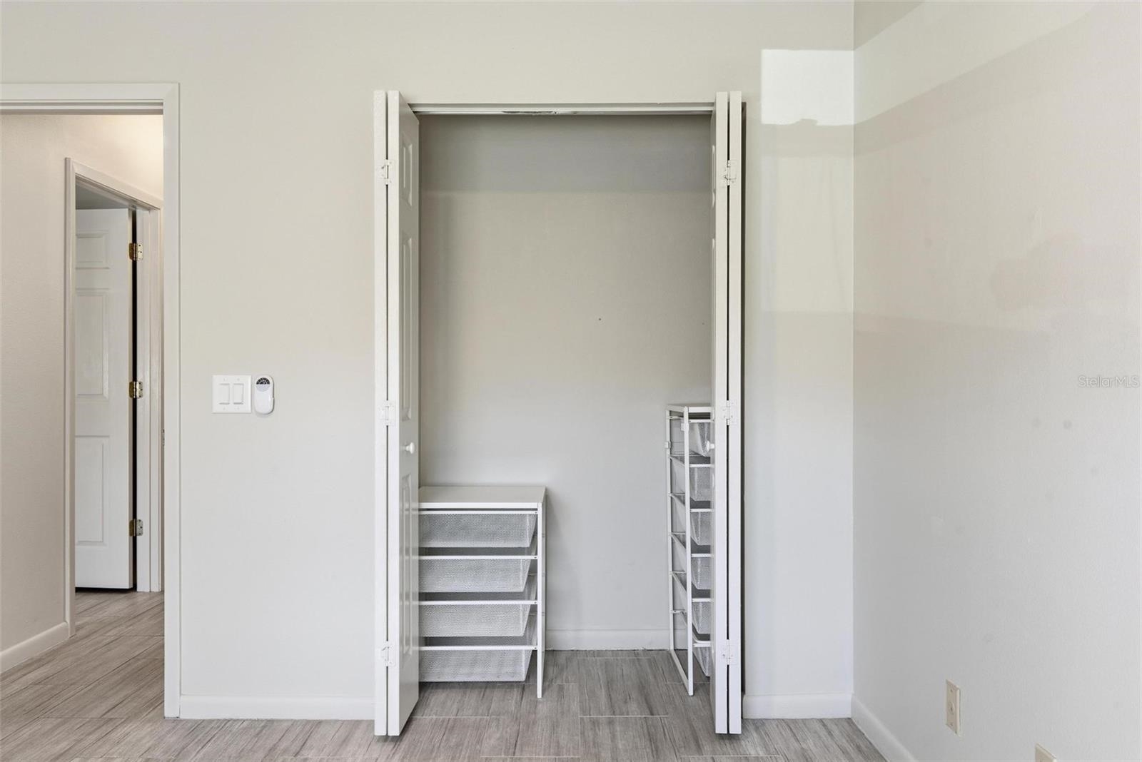 Image 25 of 40 For 32 Navarra Ct