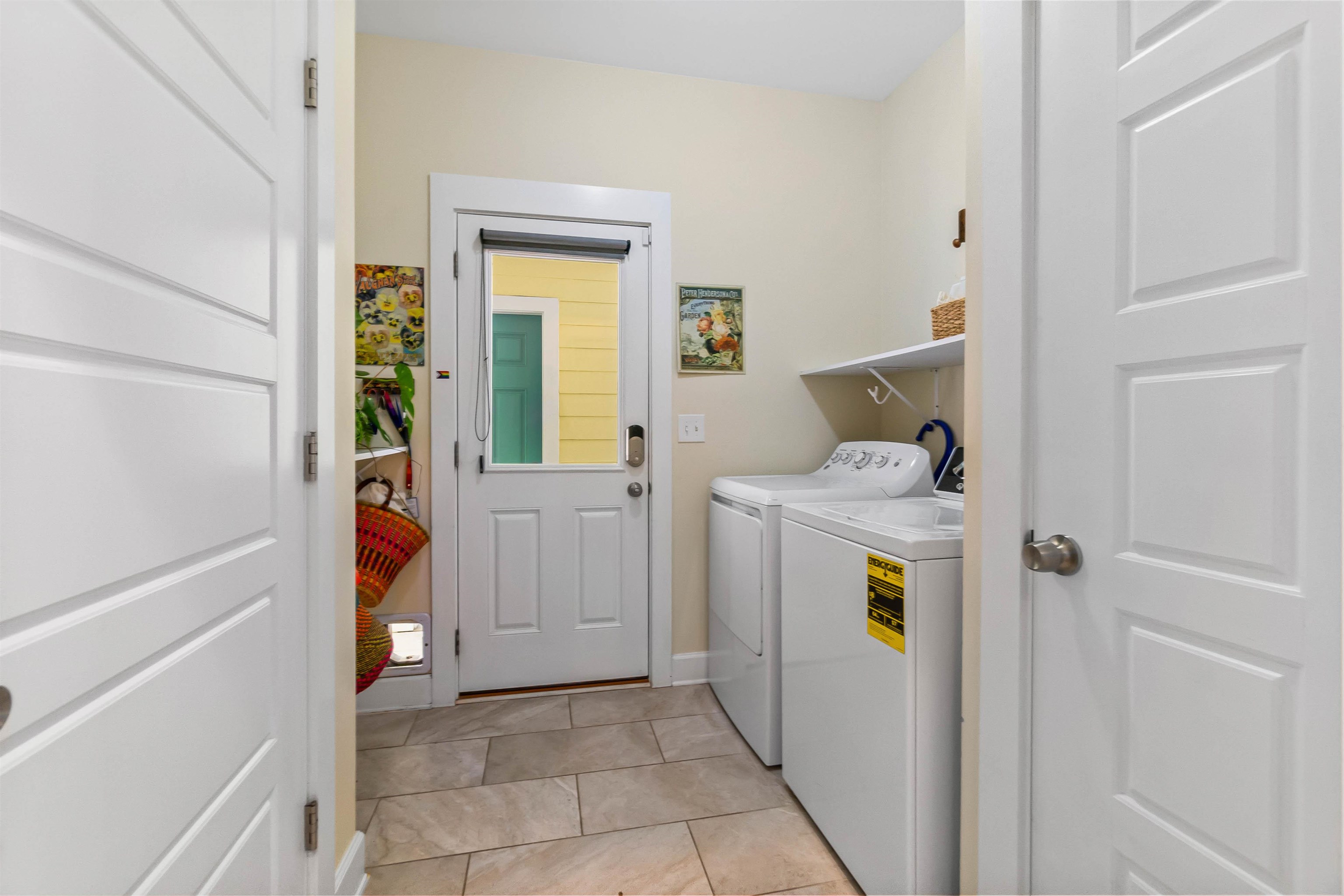 Image 19 of 42 For 161 Blanco St