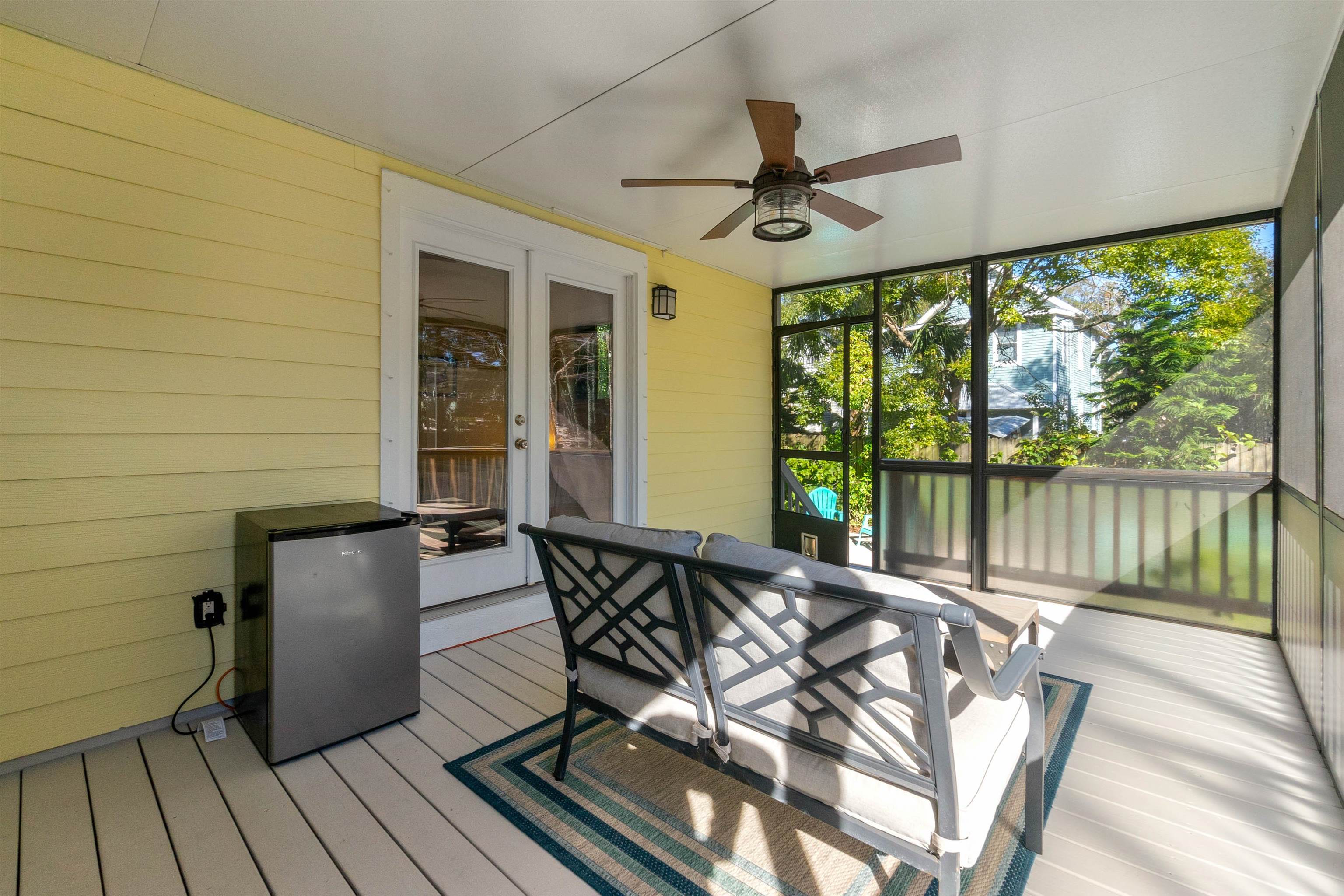 Image 21 of 42 For 161 Blanco St