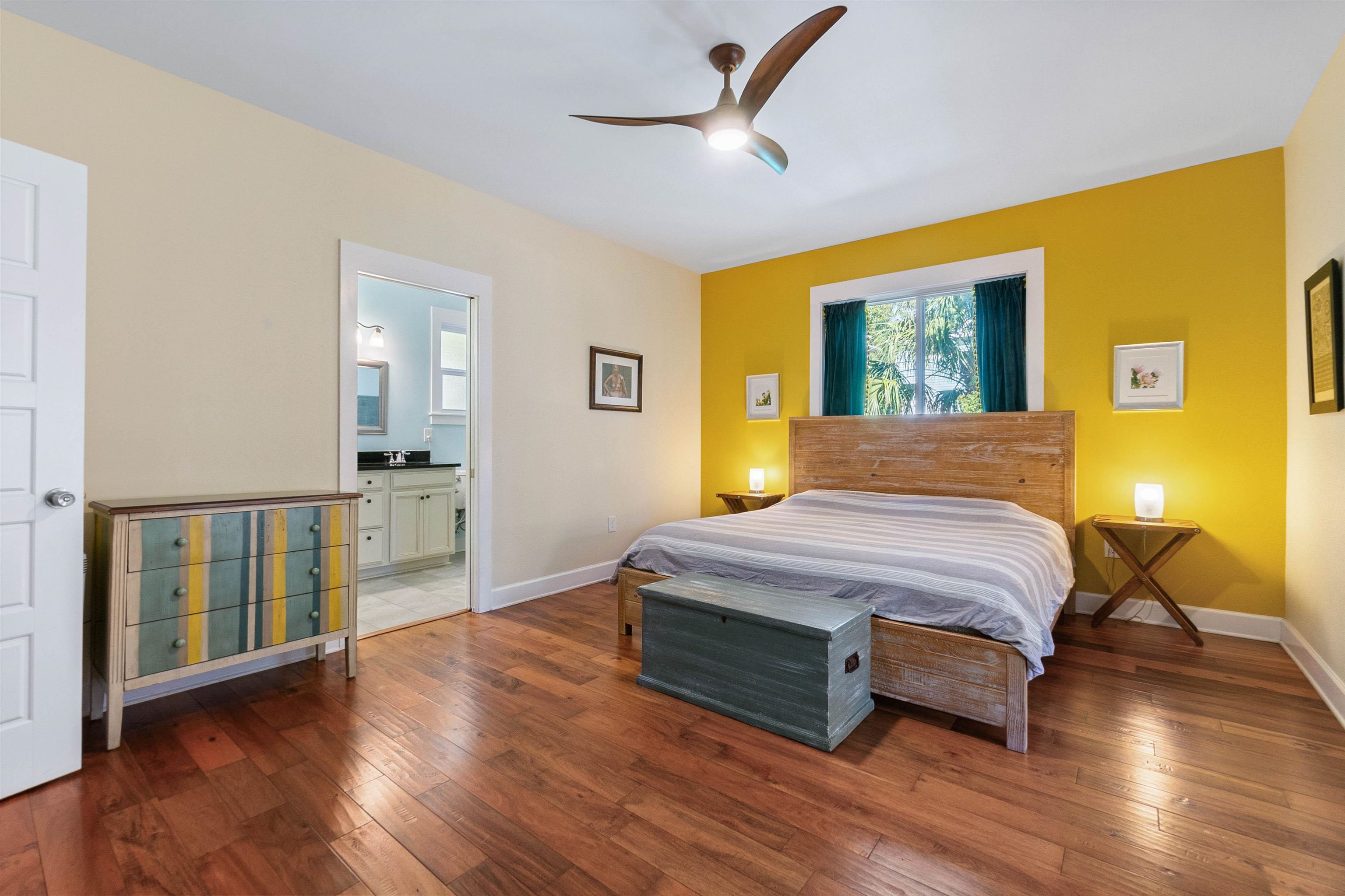 Image 22 of 42 For 161 Blanco St