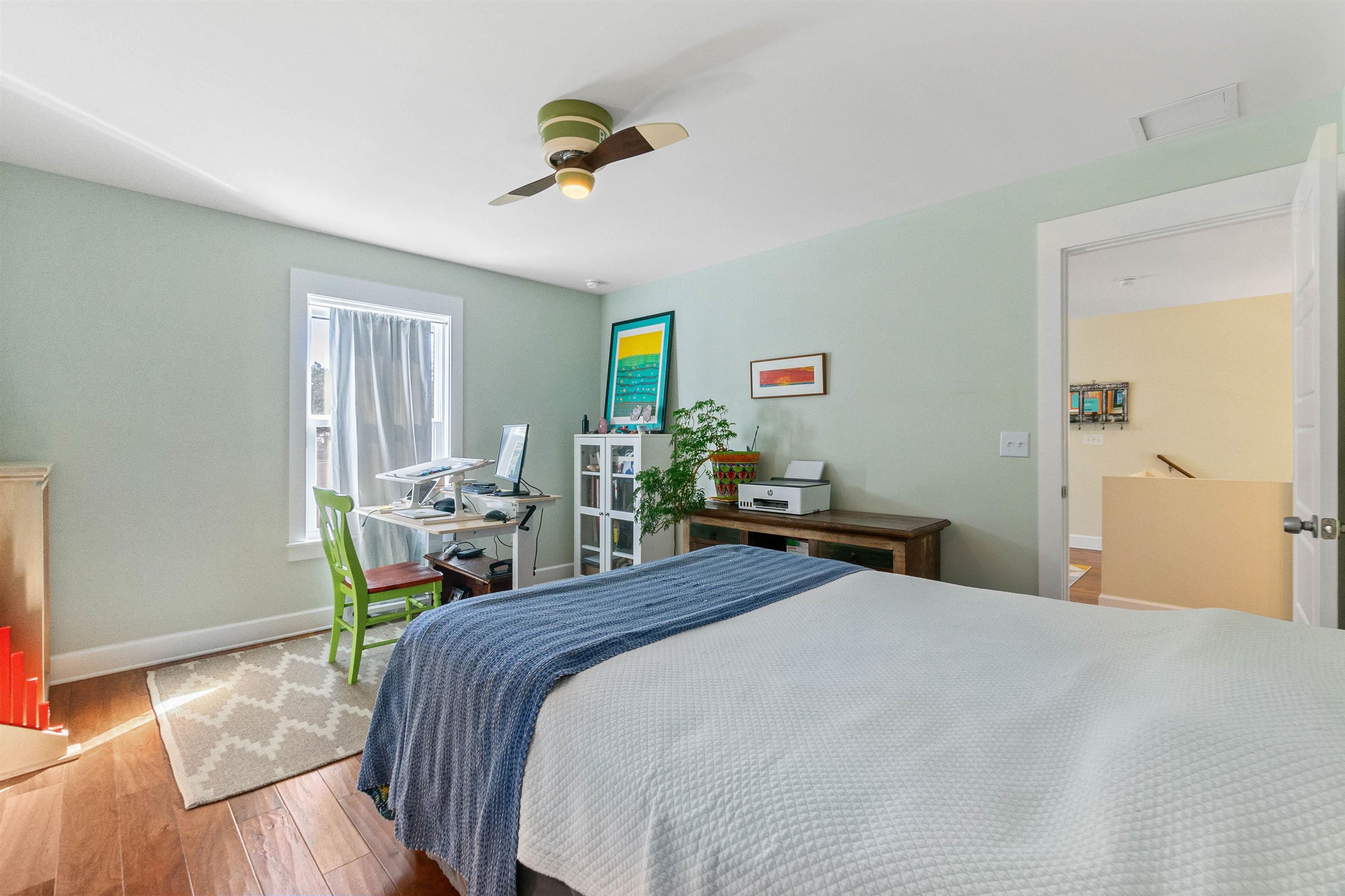 Image 28 of 42 For 161 Blanco St