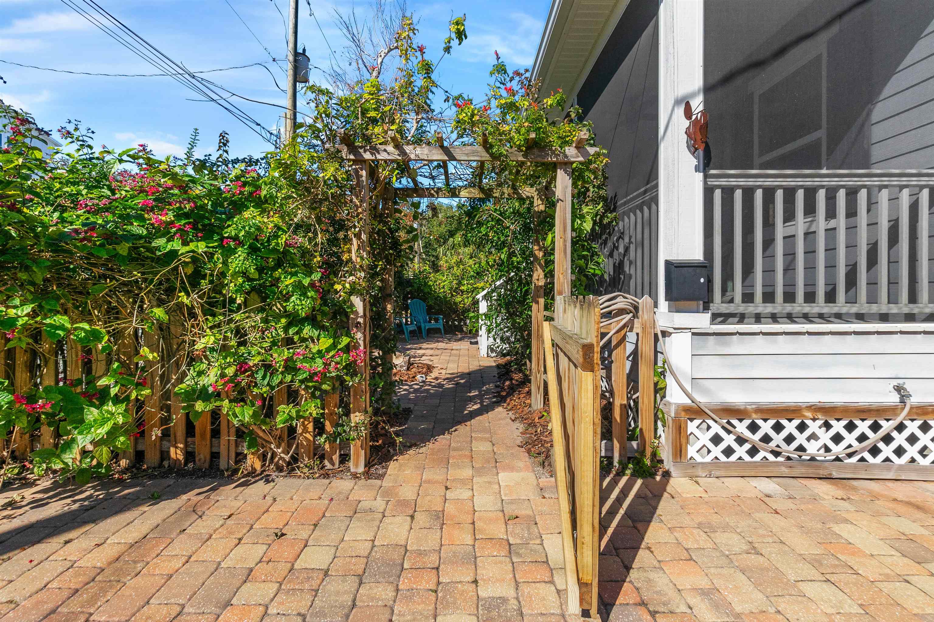 Image 3 of 42 For 161 Blanco St