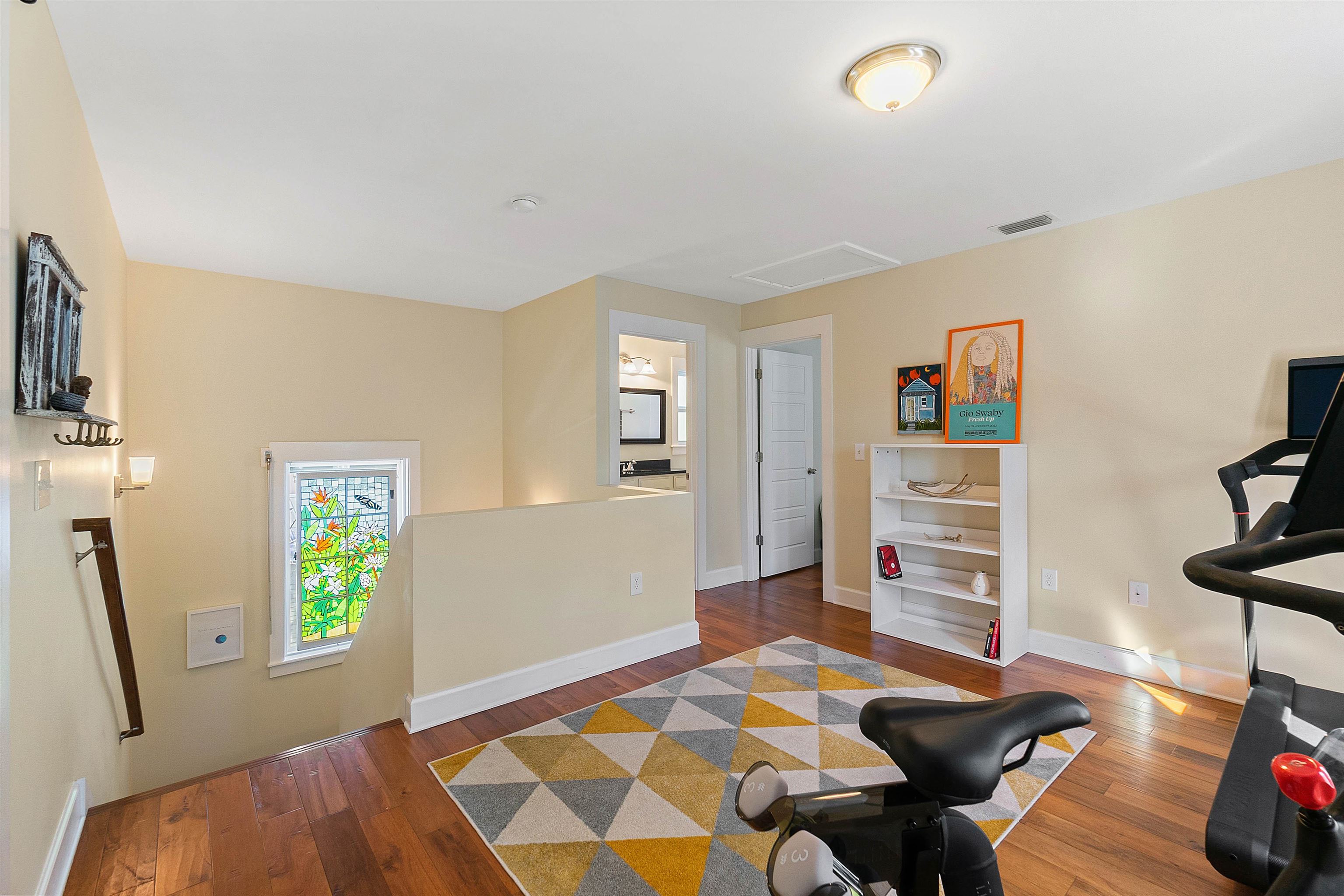 Image 30 of 42 For 161 Blanco St