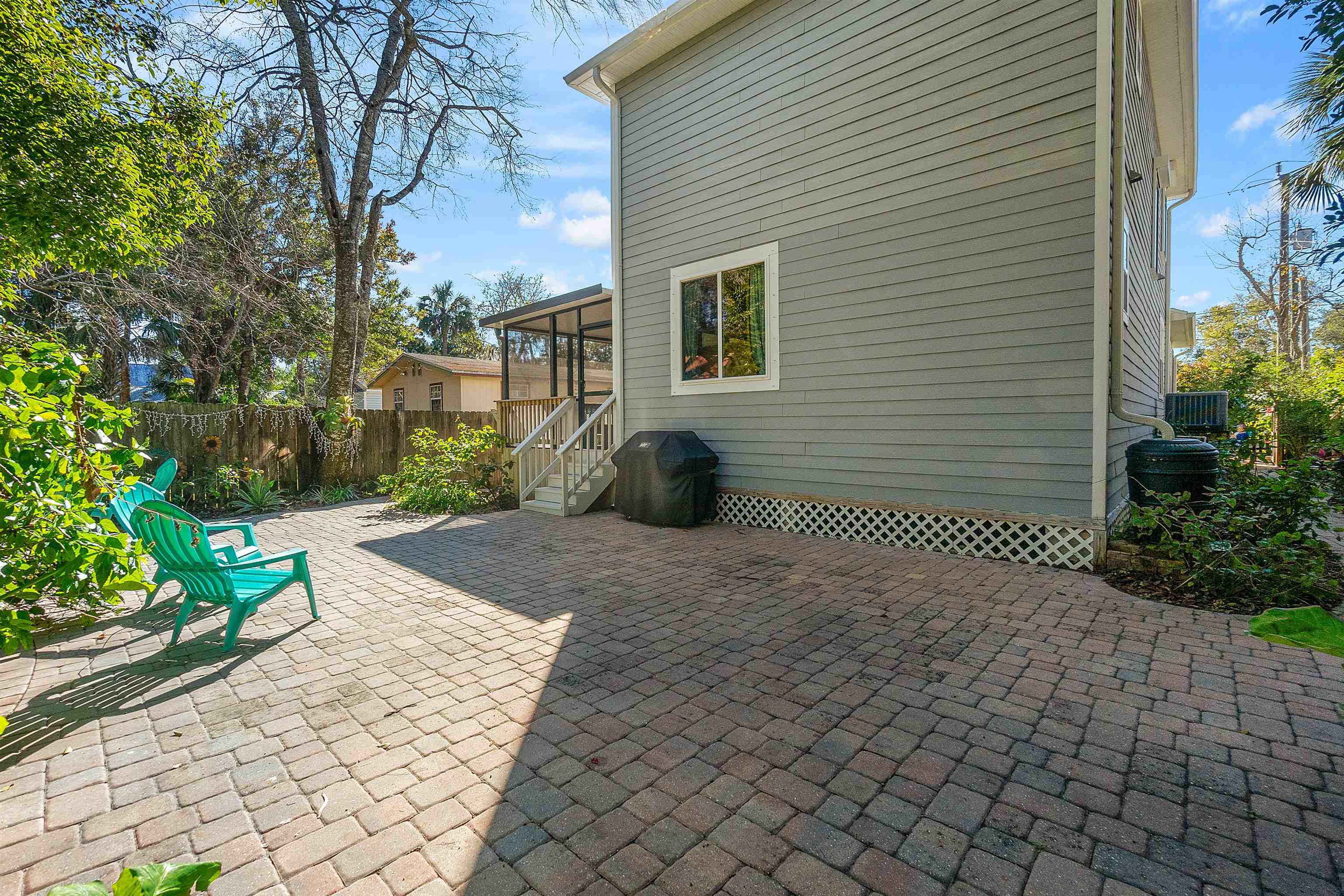 Image 34 of 42 For 161 Blanco St