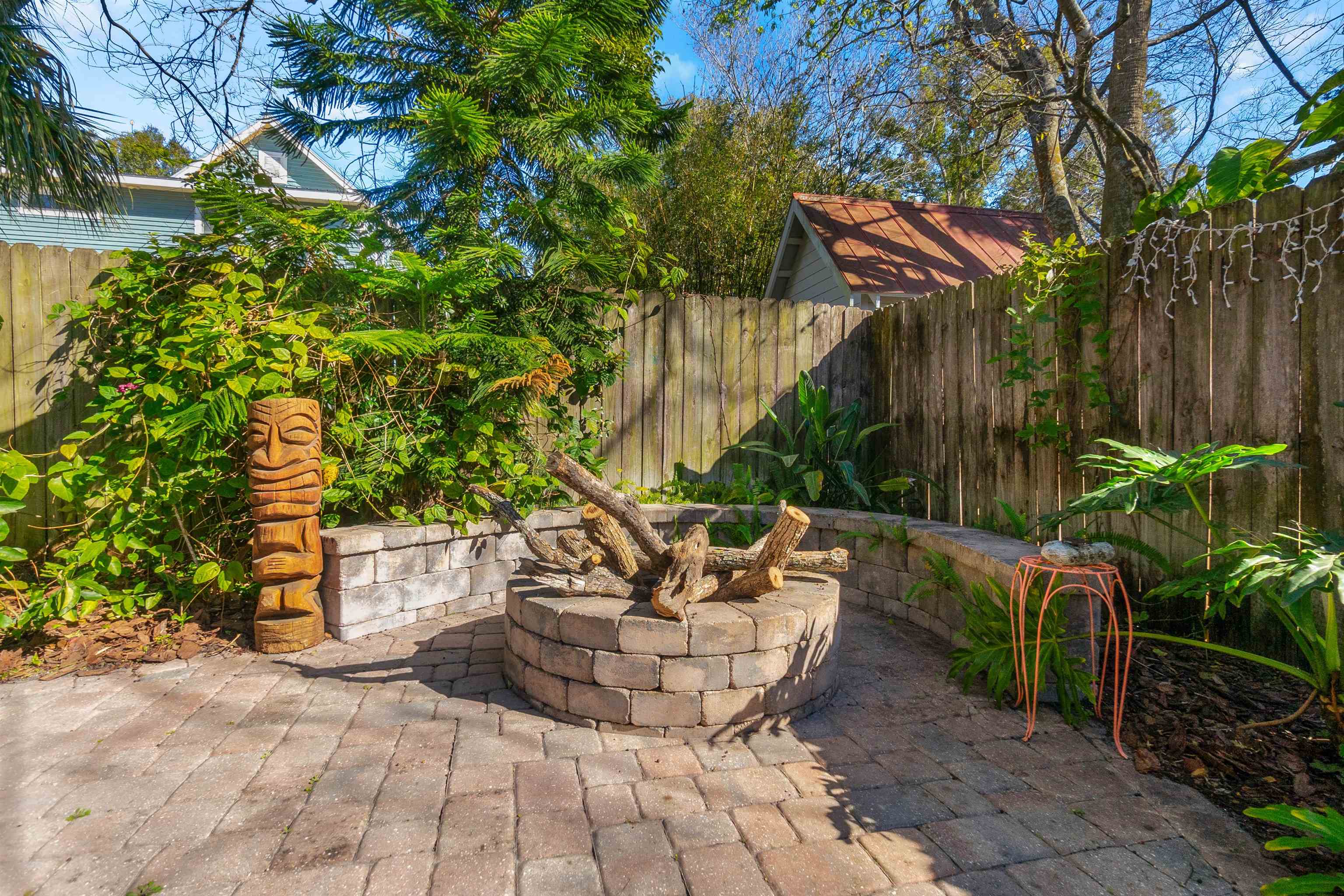 Image 37 of 42 For 161 Blanco St