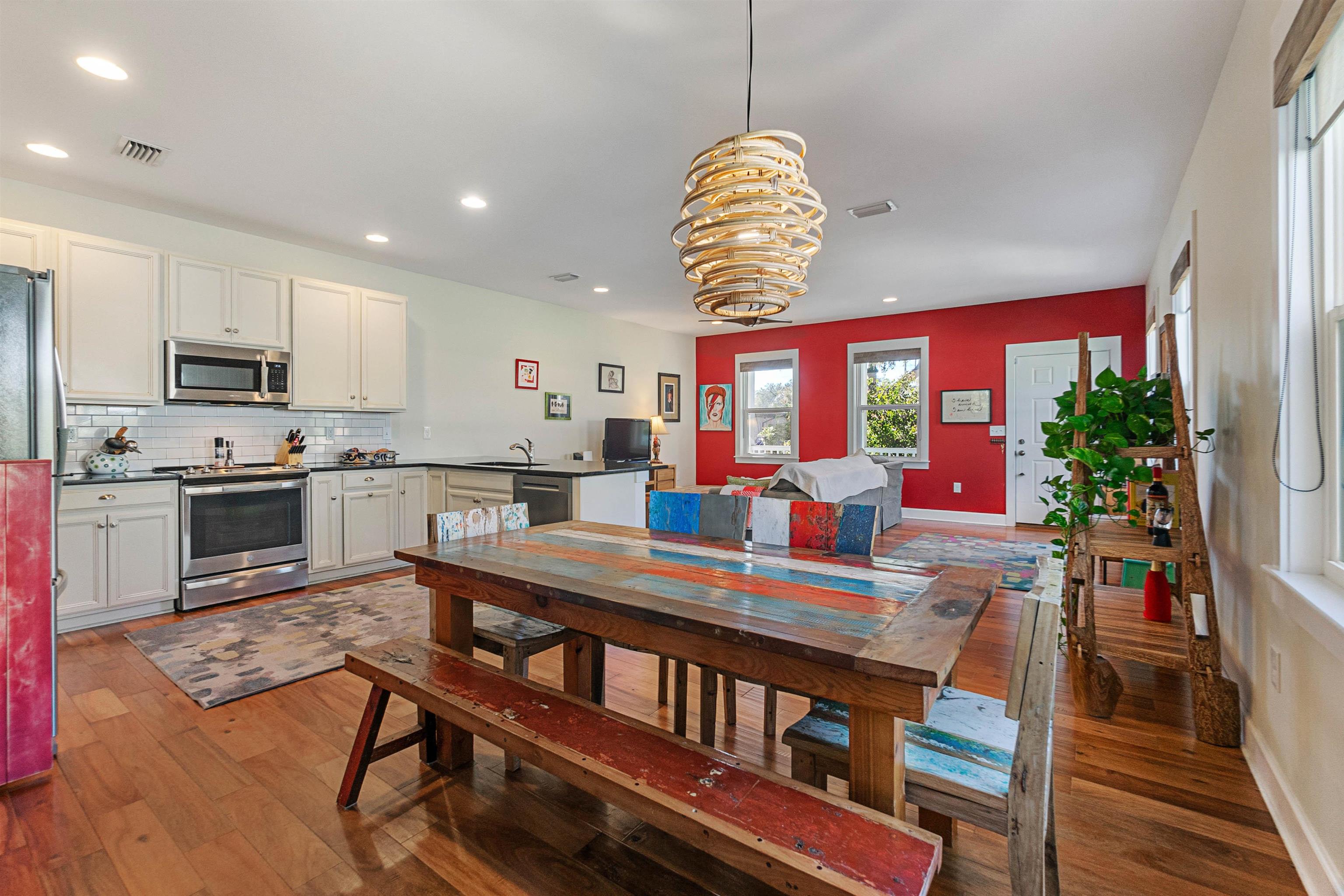 Image 8 of 42 For 161 Blanco St