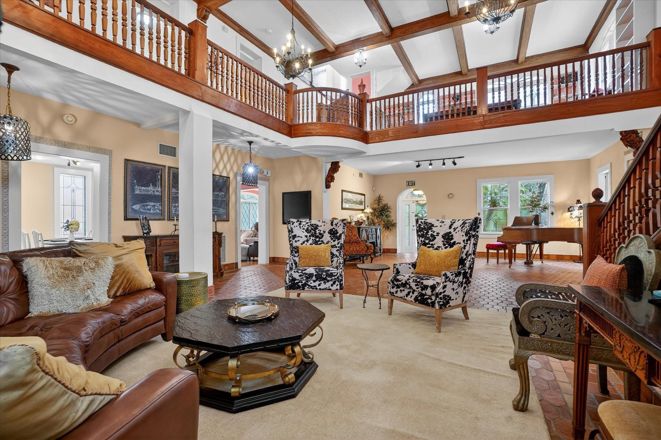 Image 17 of 86 For 16 May St  