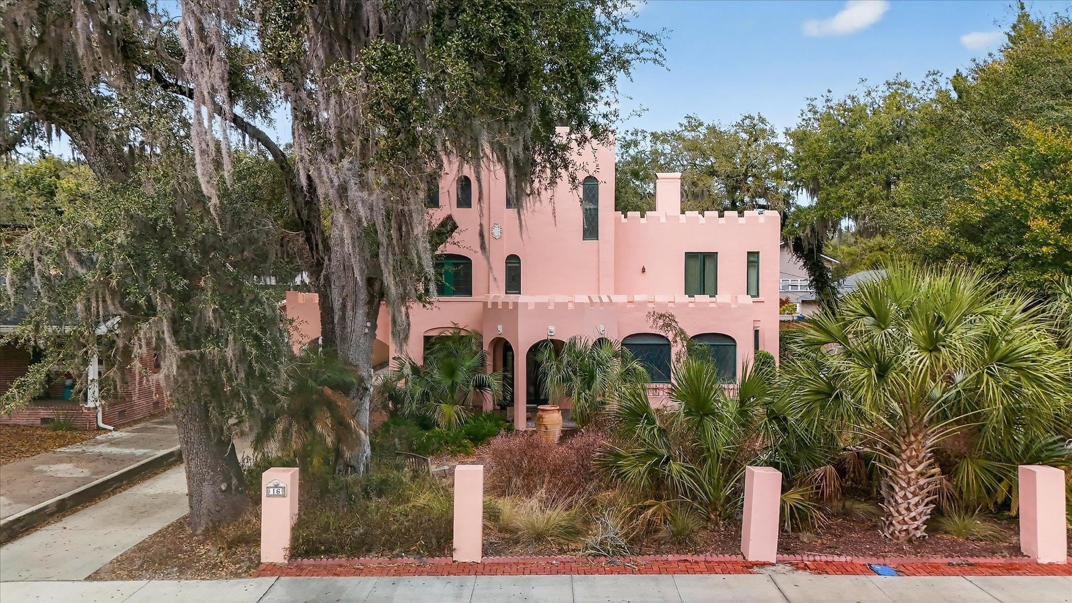 Image 2 of 86 For 16 May St  