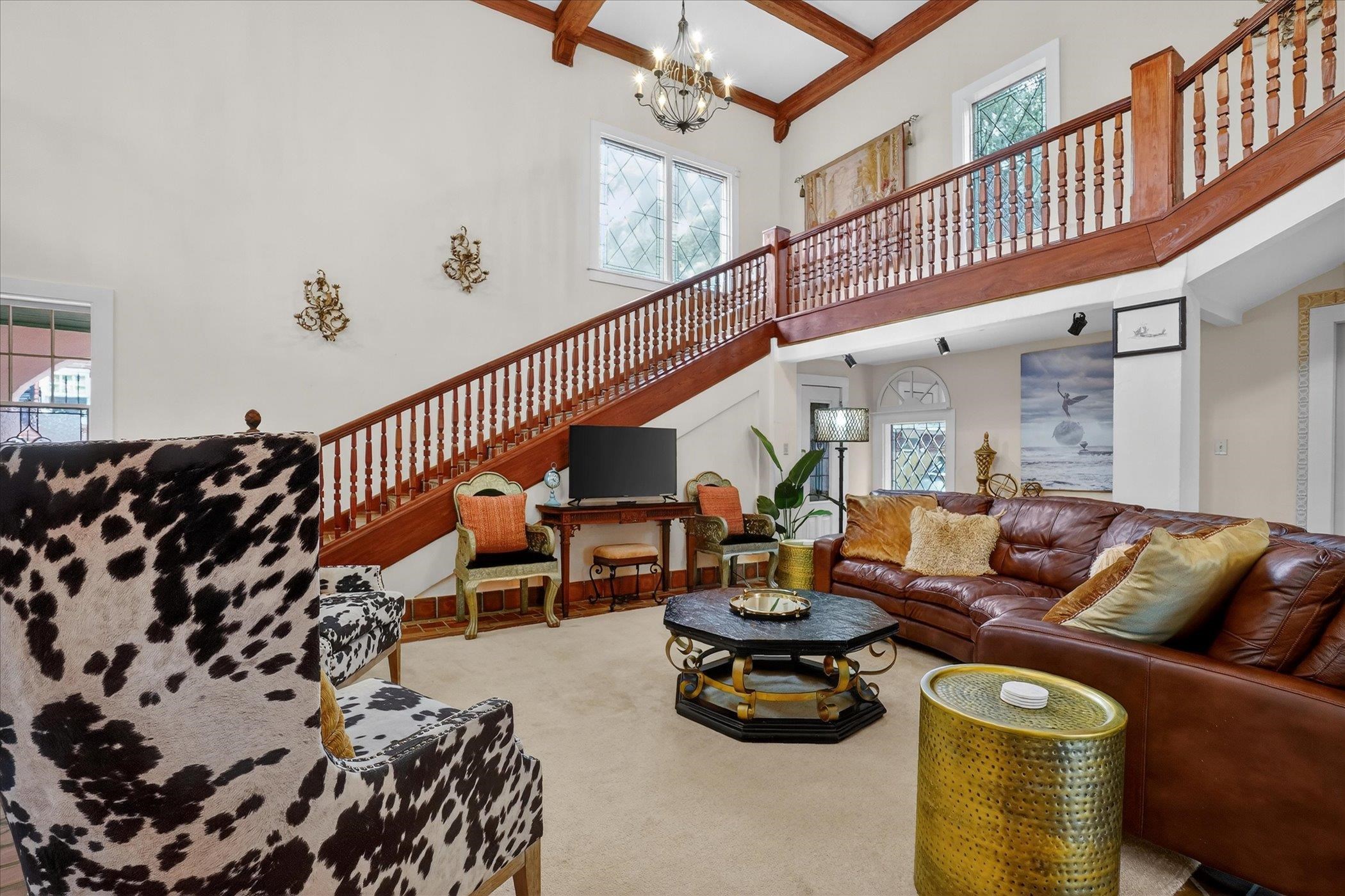 Image 23 of 86 For 16 May St  