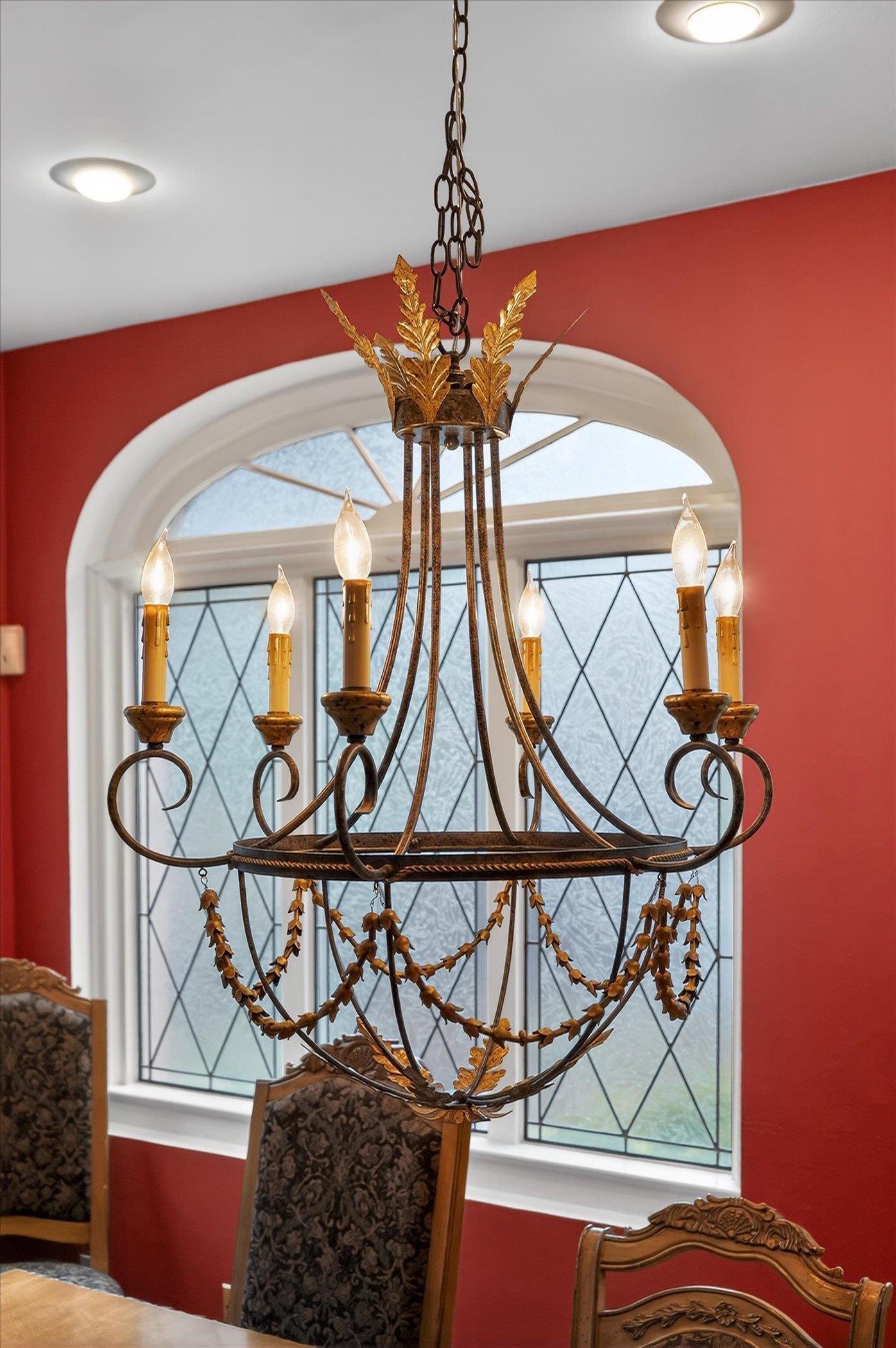 Image 29 of 86 For 16 May St  