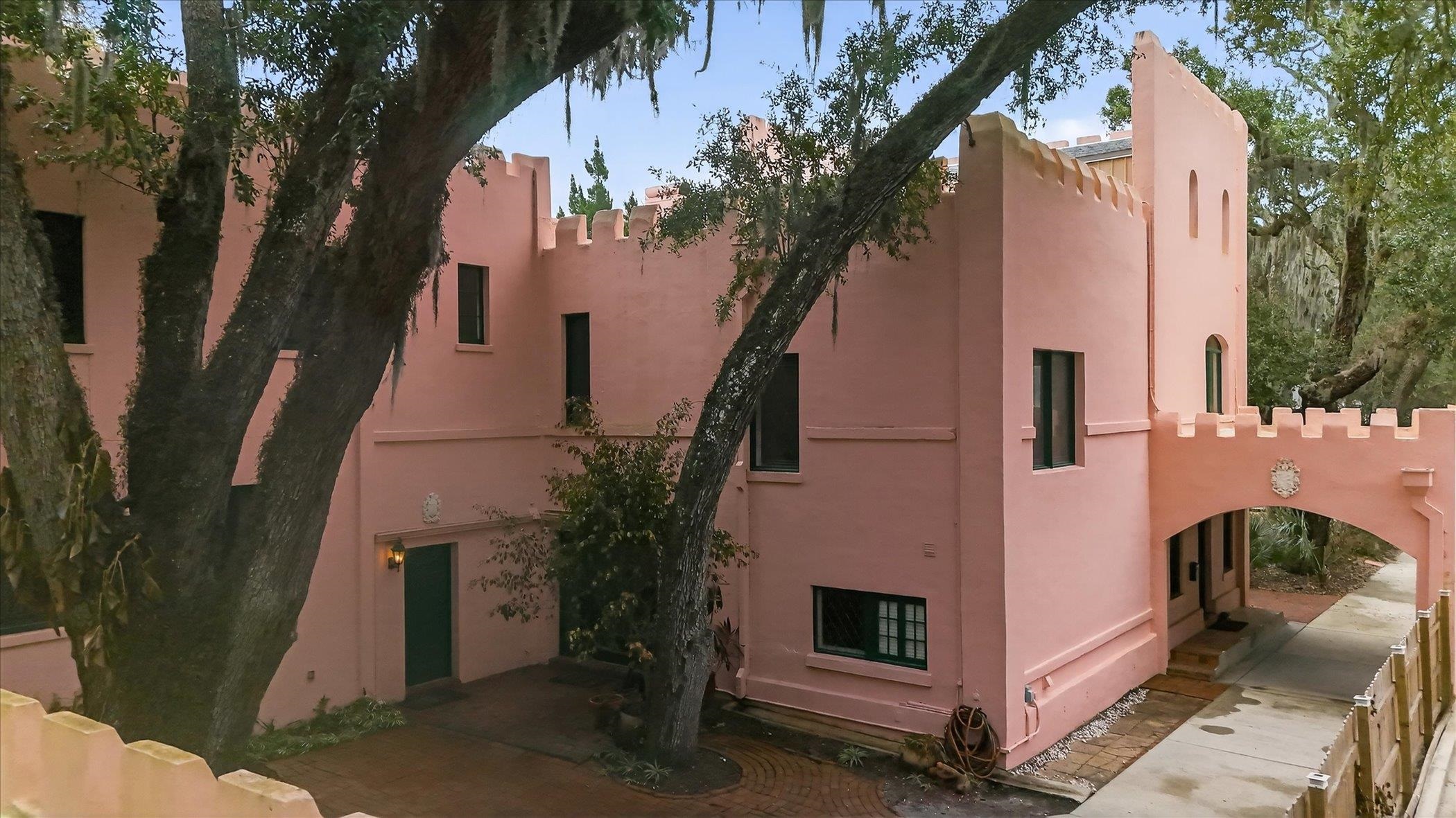 Image 41 of 86 For 16 May St  