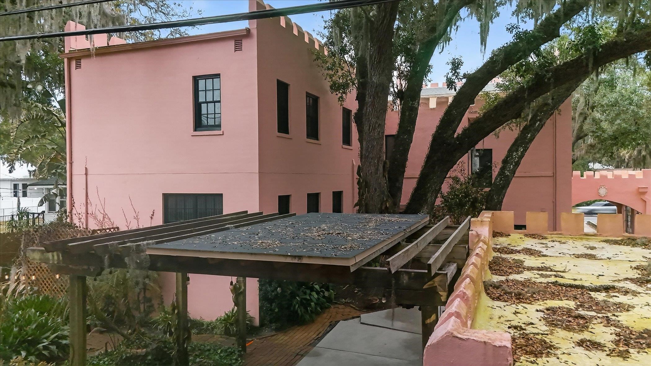 Image 47 of 86 For 16 May St  