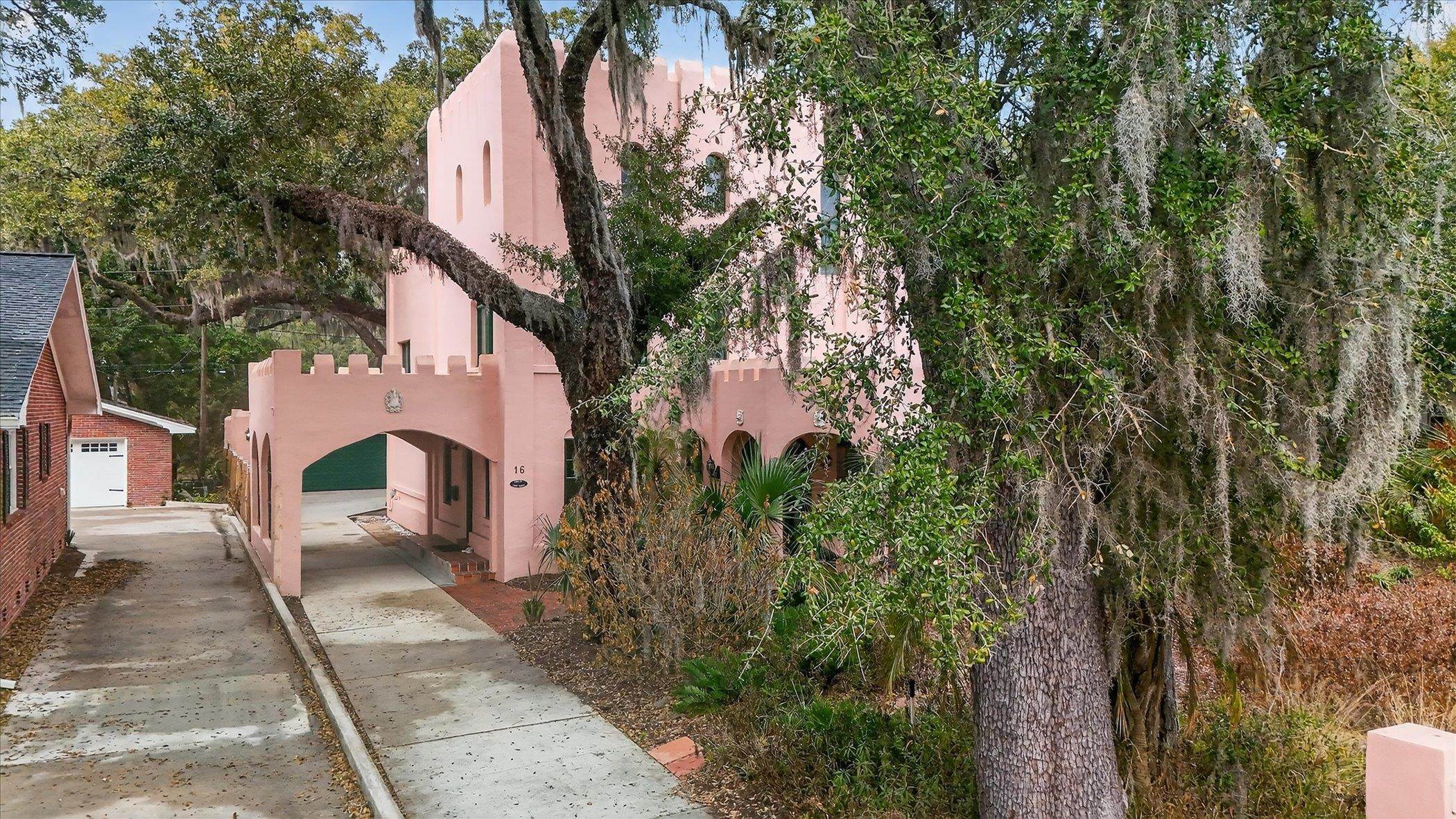 Image 5 of 86 For 16 May St  