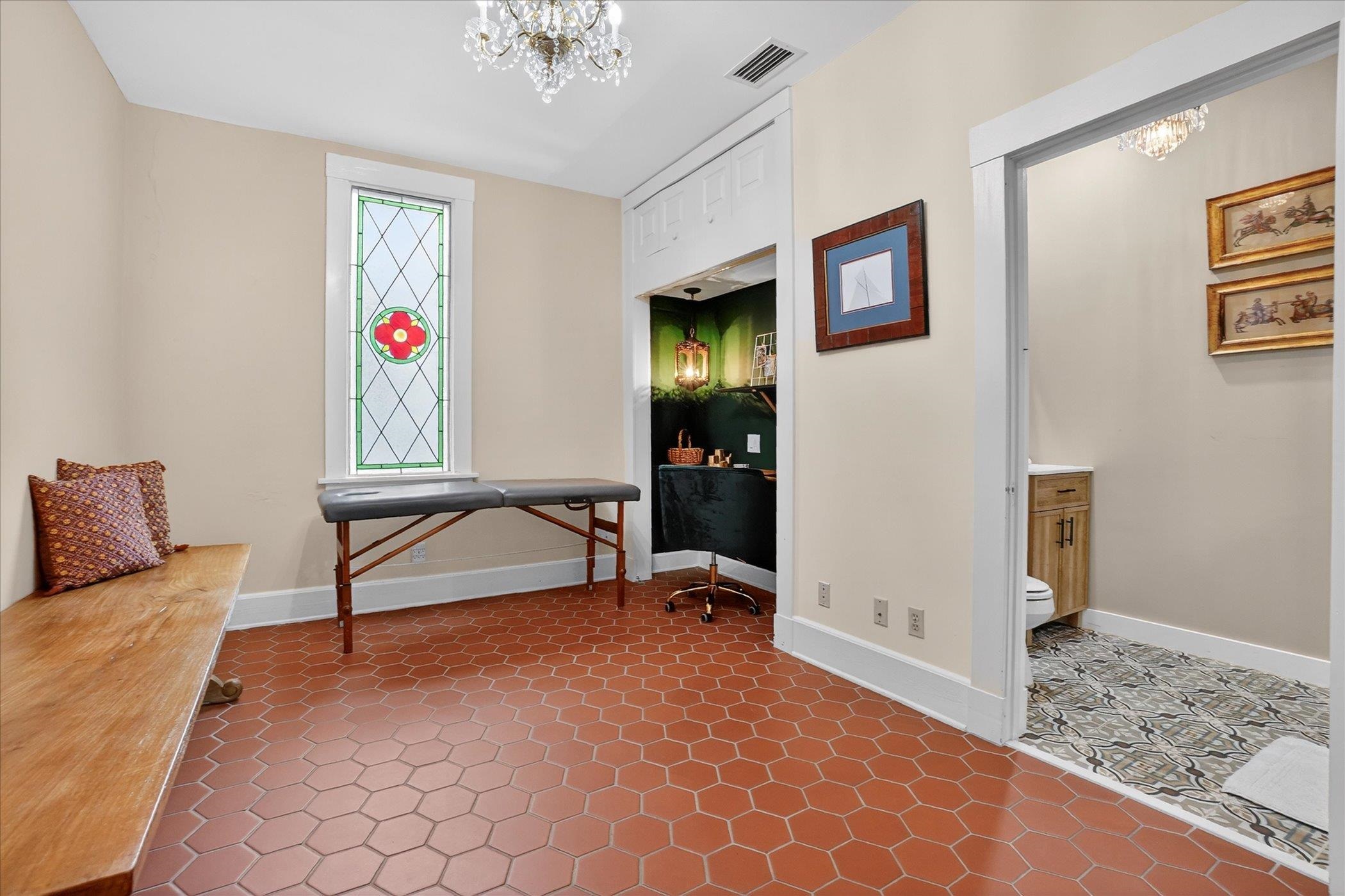 Image 53 of 86 For 16 May St  