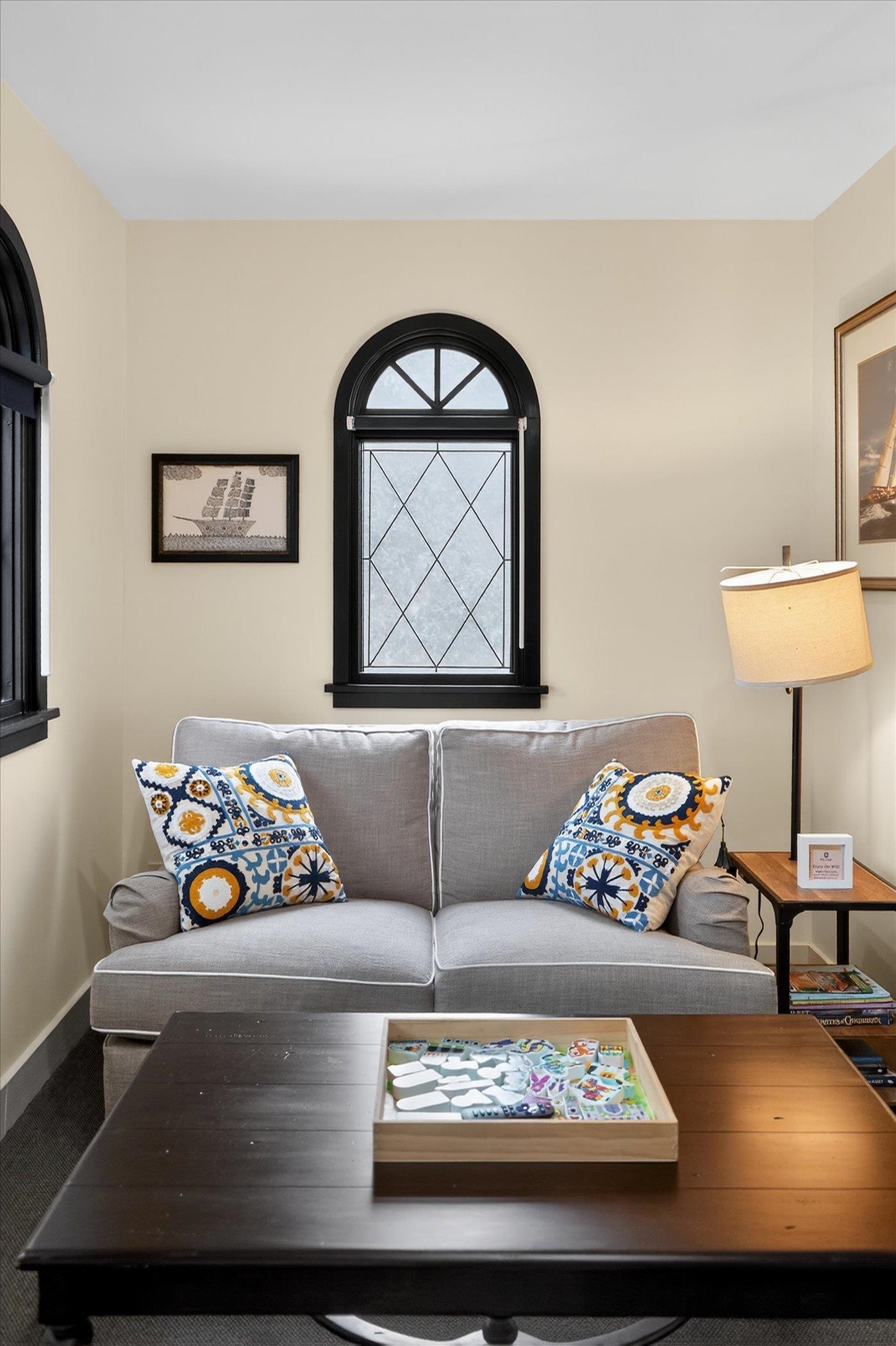 Image 61 of 86 For 16 May St  