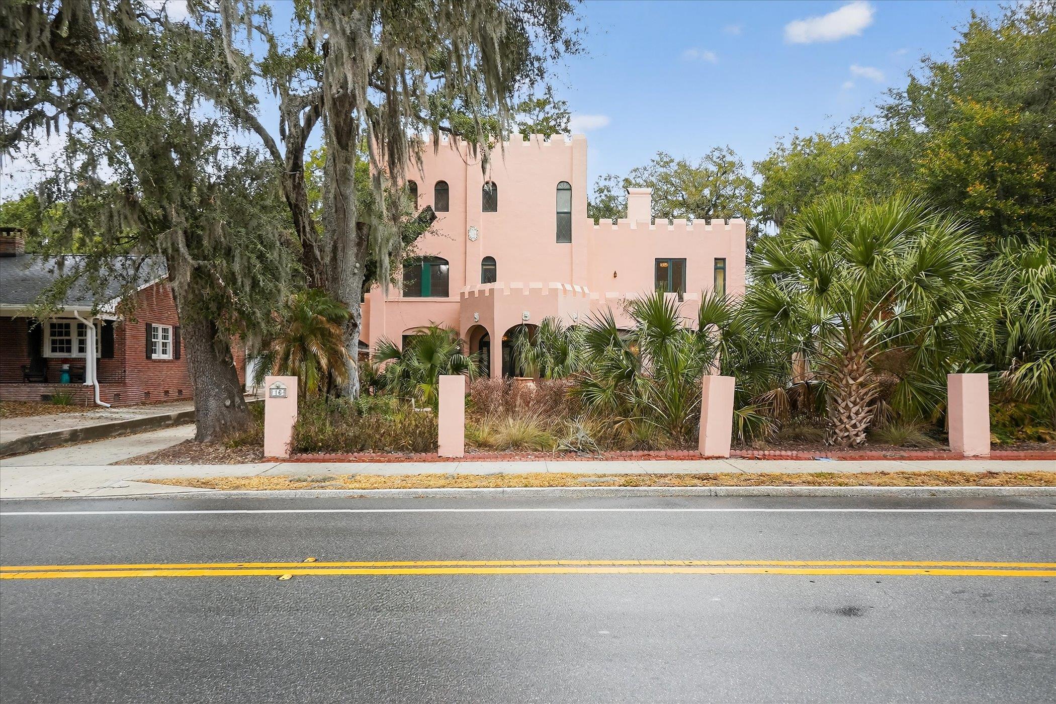 Image 69 of 86 For 16 May St  