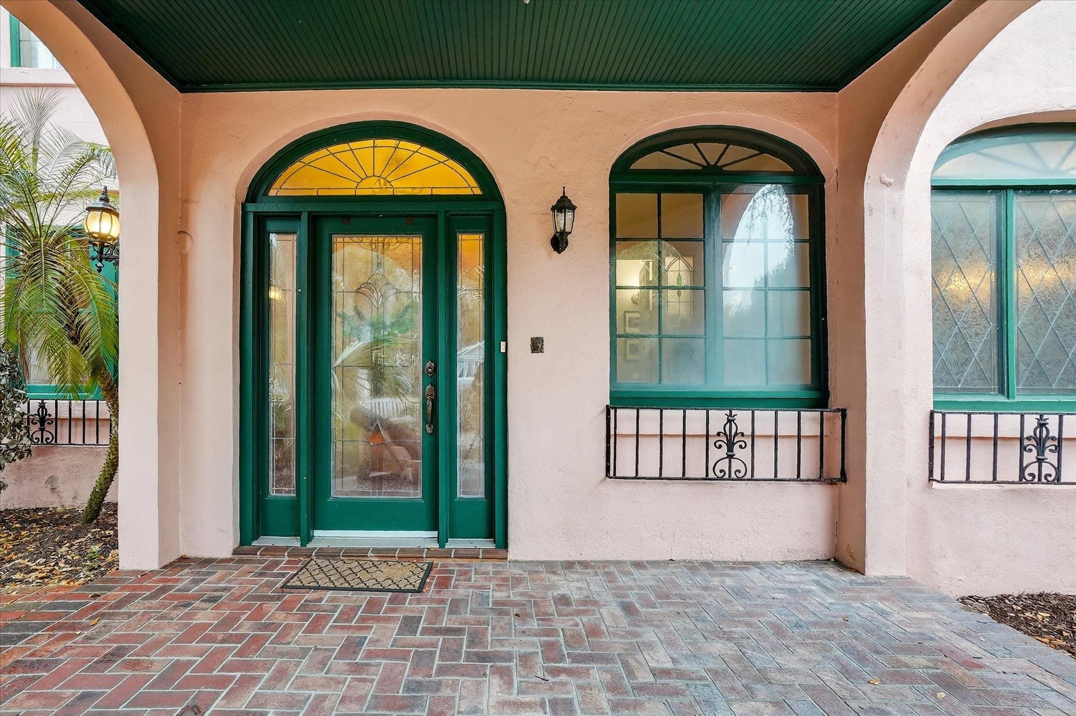 Image 9 of 86 For 16 May St  