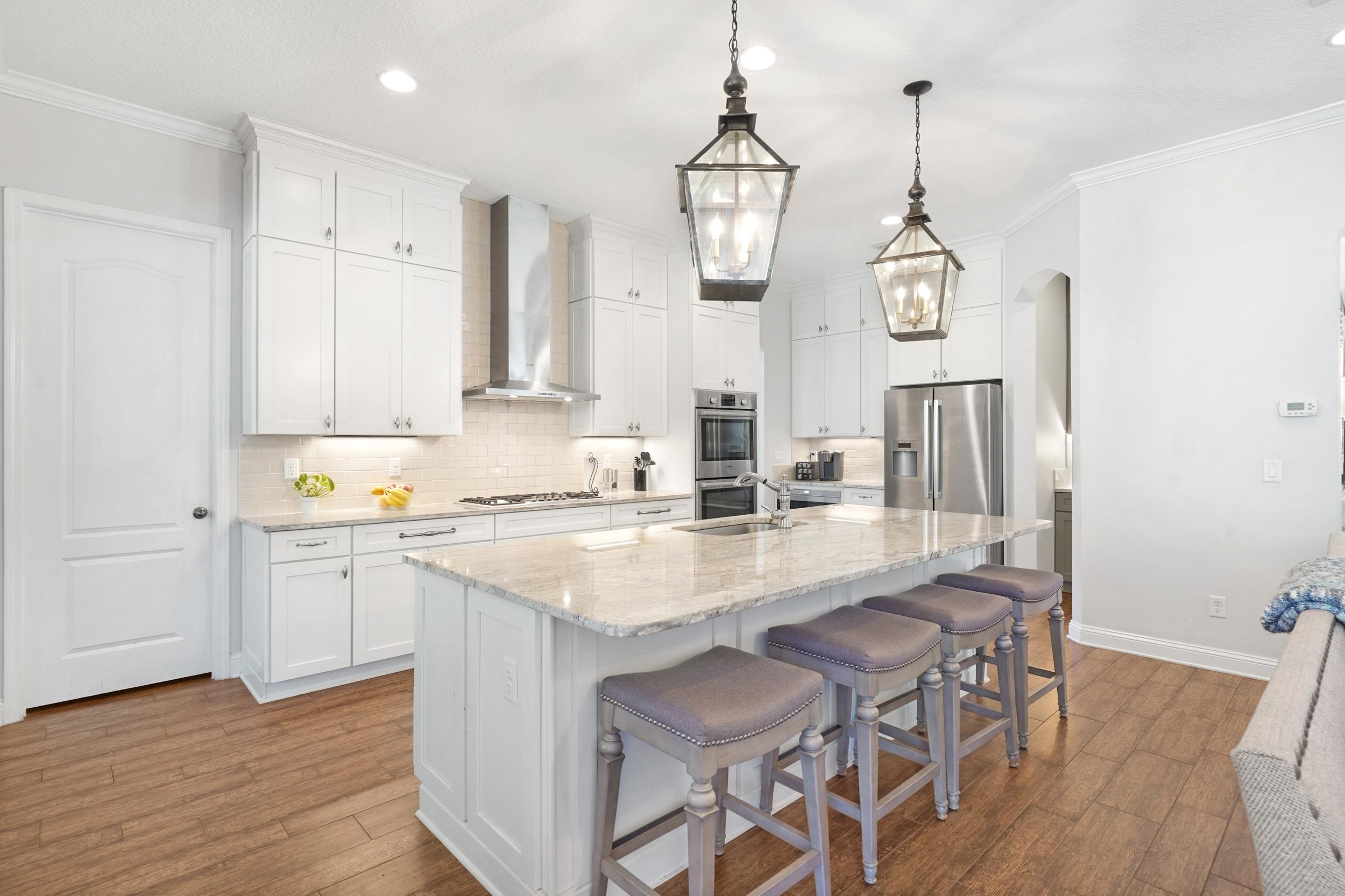 Image 16 of 59 For 112 Averley Way