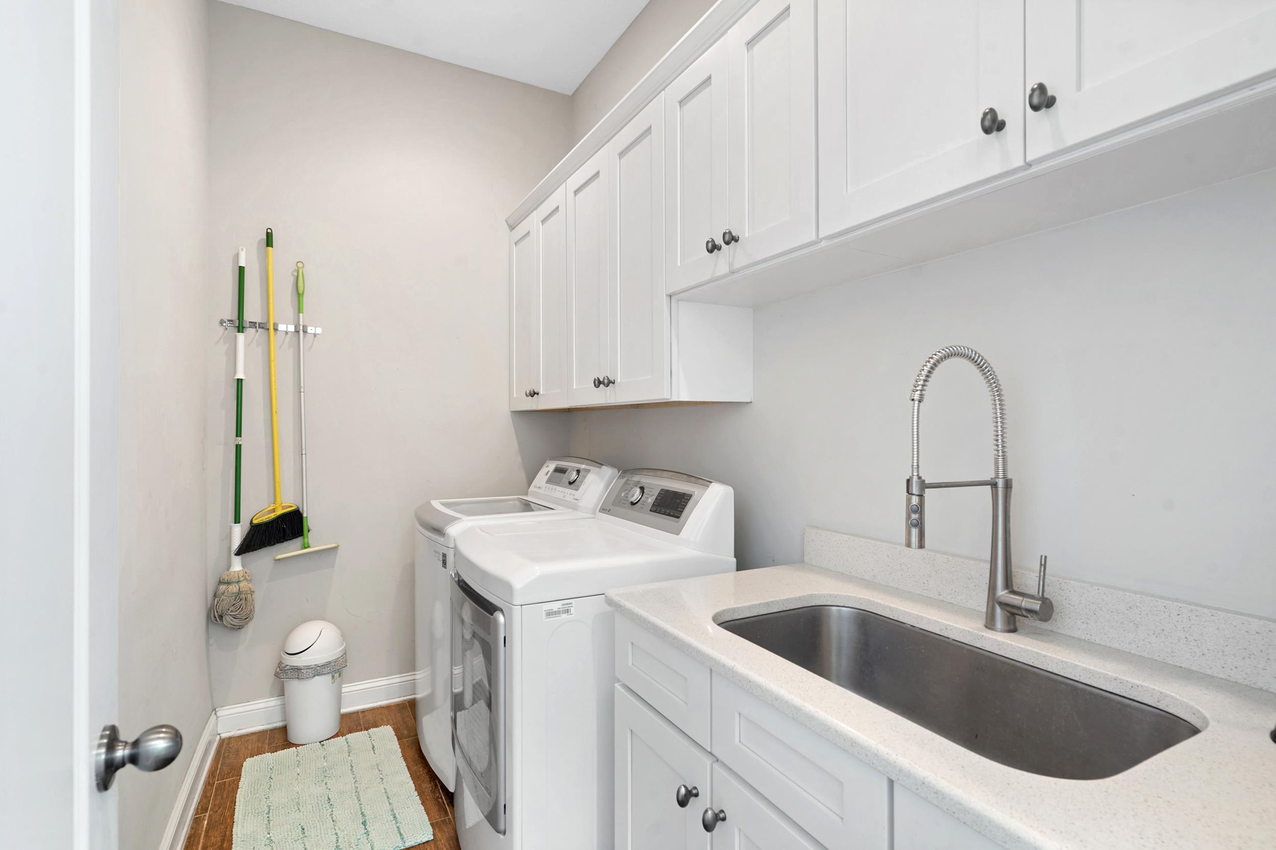 Image 20 of 59 For 112 Averley Way