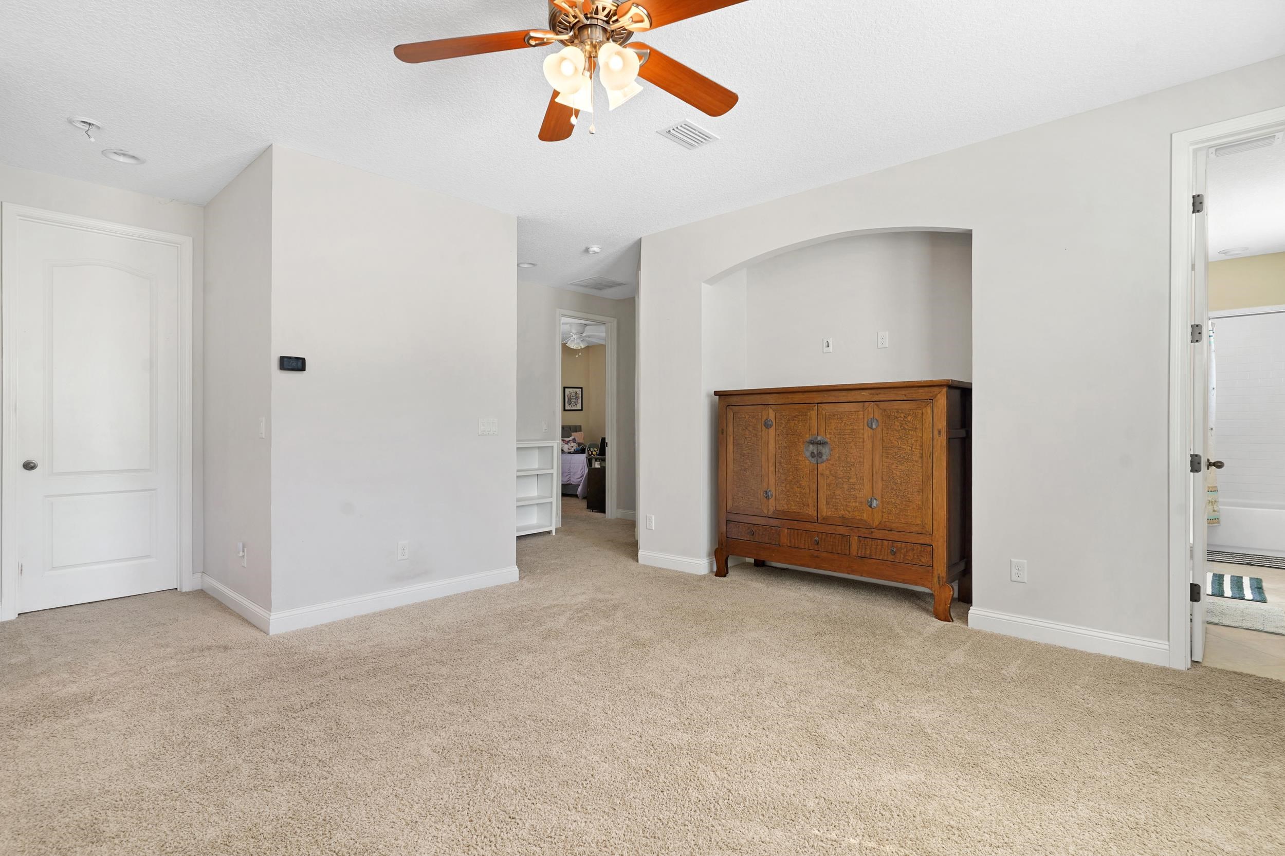 Image 35 of 59 For 112 Averley Way