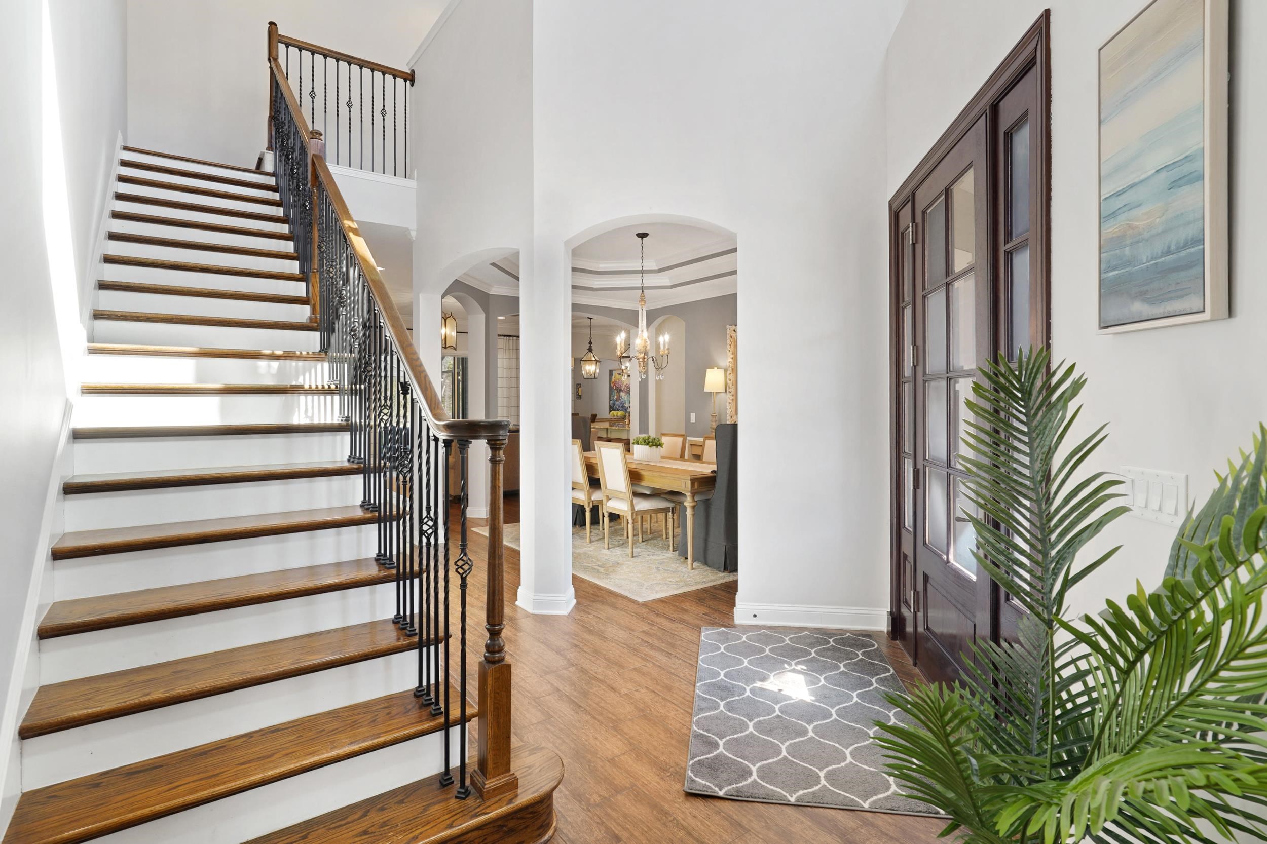 Image 4 of 59 For 112 Averley Way