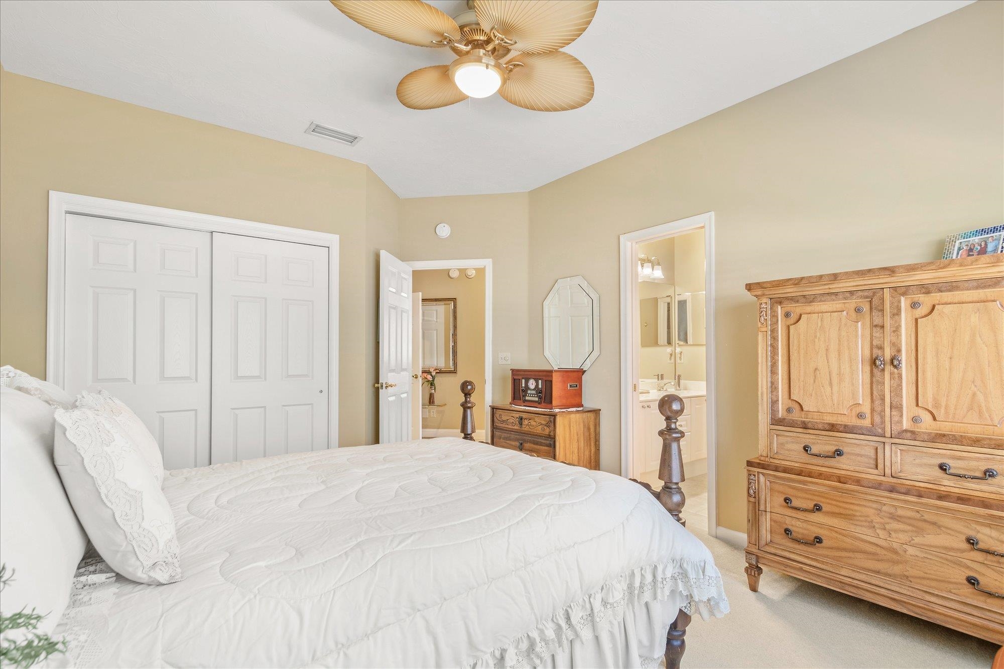 Image 27 of 31 For 700 Pinecrest Isle Ct