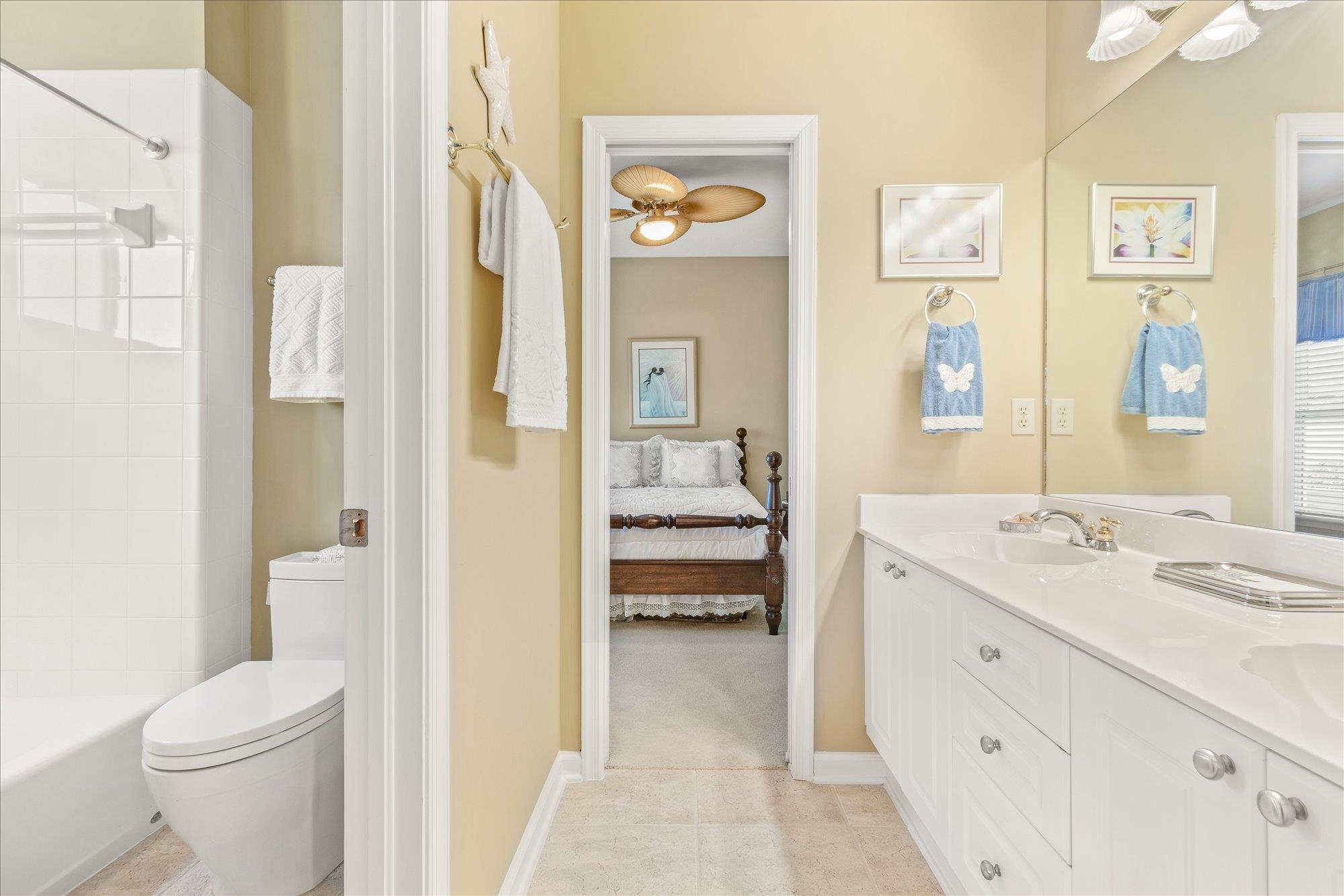 Image 28 of 31 For 700 Pinecrest Isle Ct