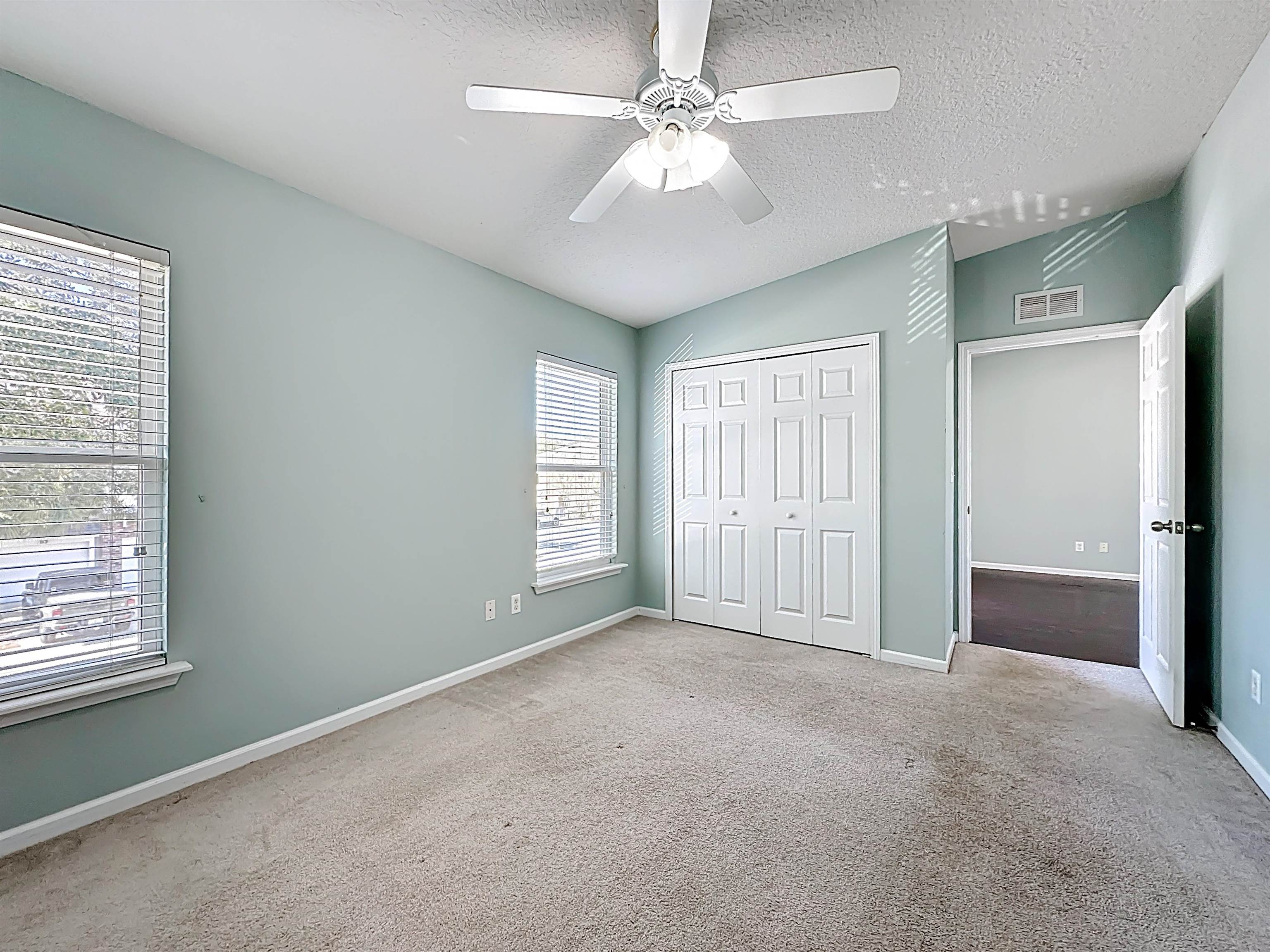 Image 17 of 31 For 240 Golden Lake Loop