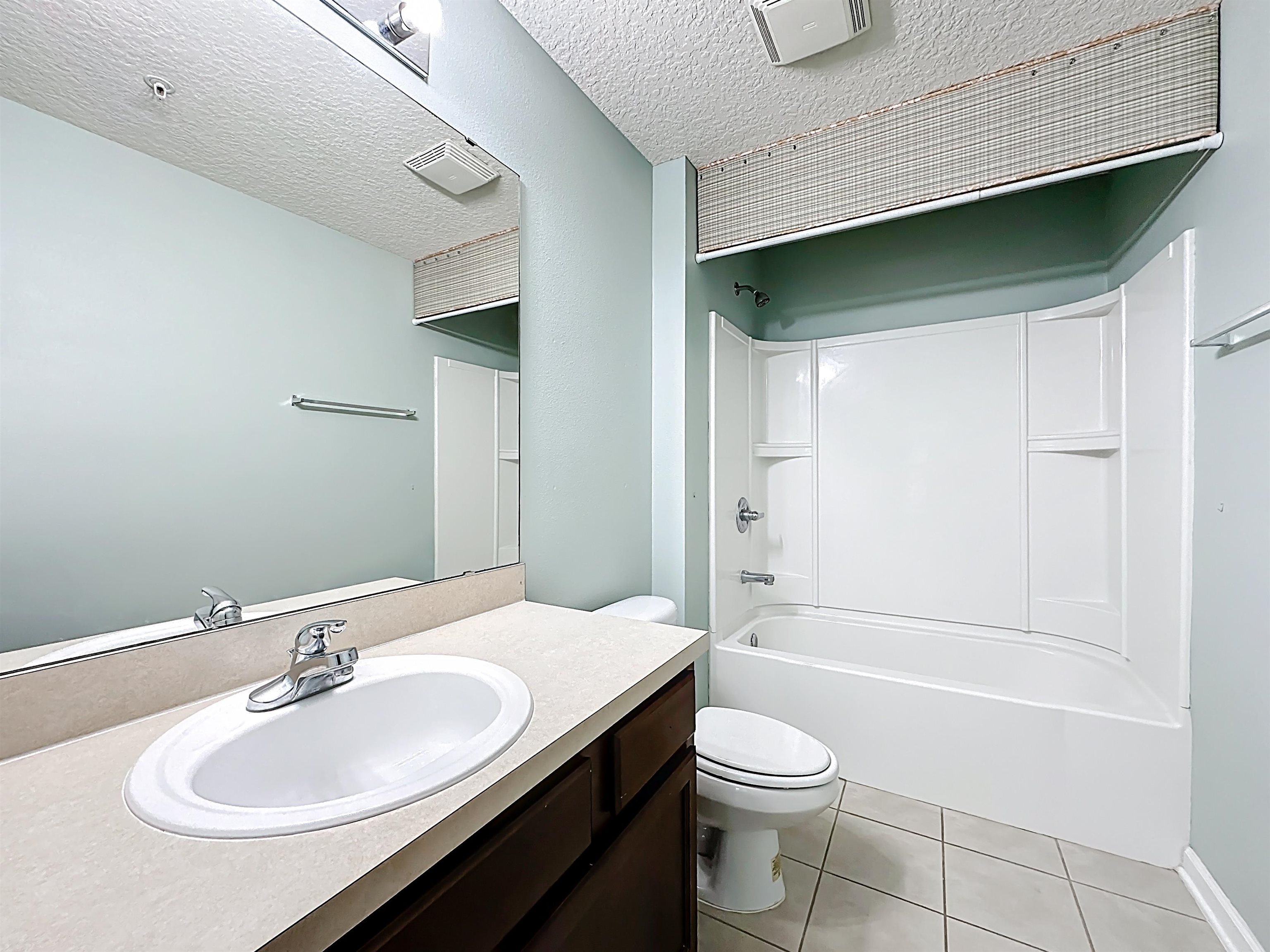 Image 18 of 31 For 240 Golden Lake Loop