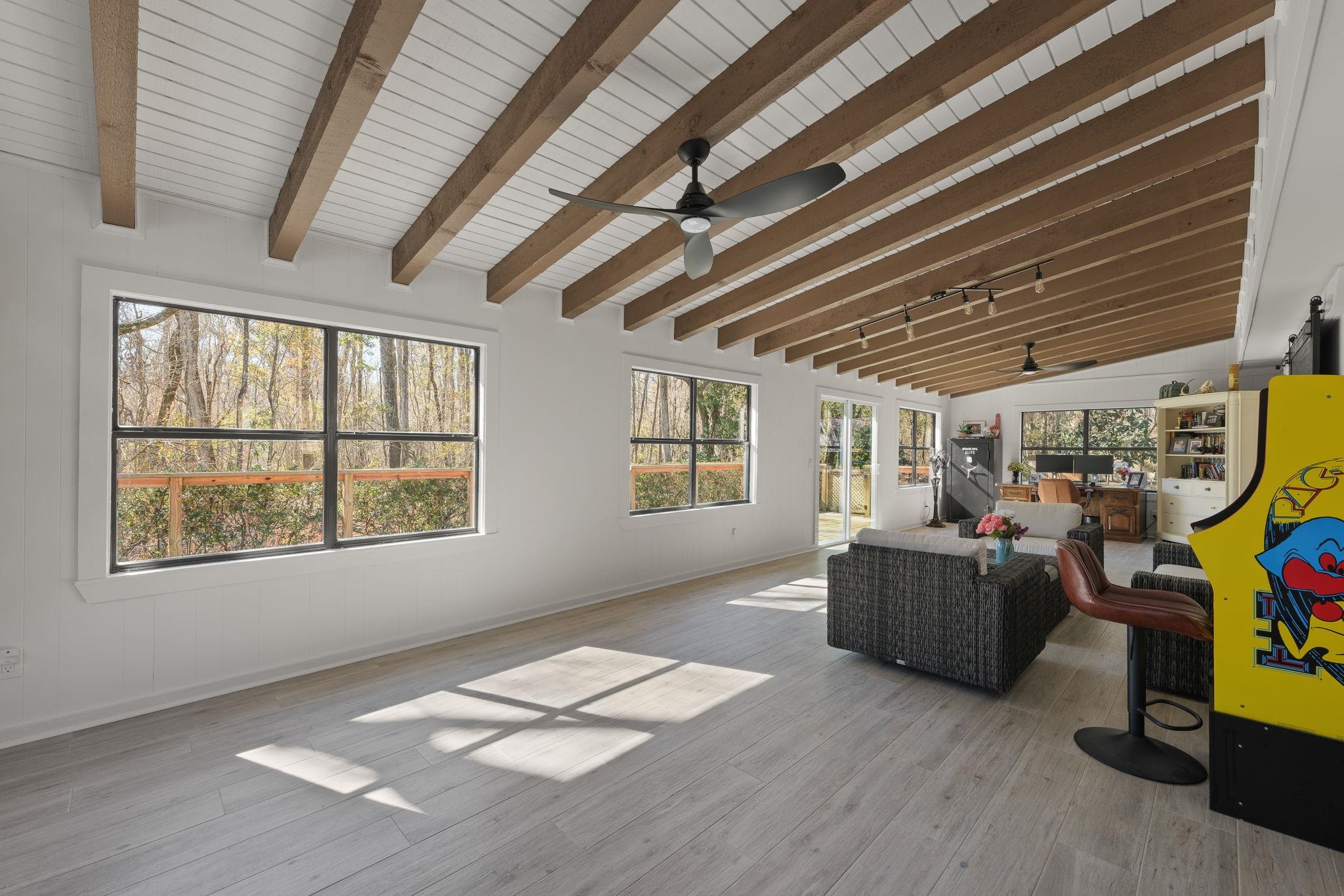 Image 33 of 47 For 4142 Burning Tree Ln