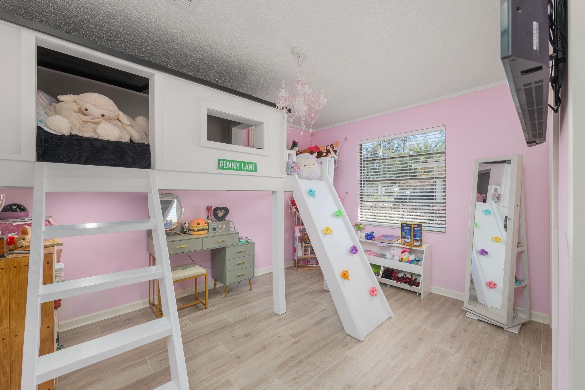 Image 35 of 47 For 4142 Burning Tree Ln