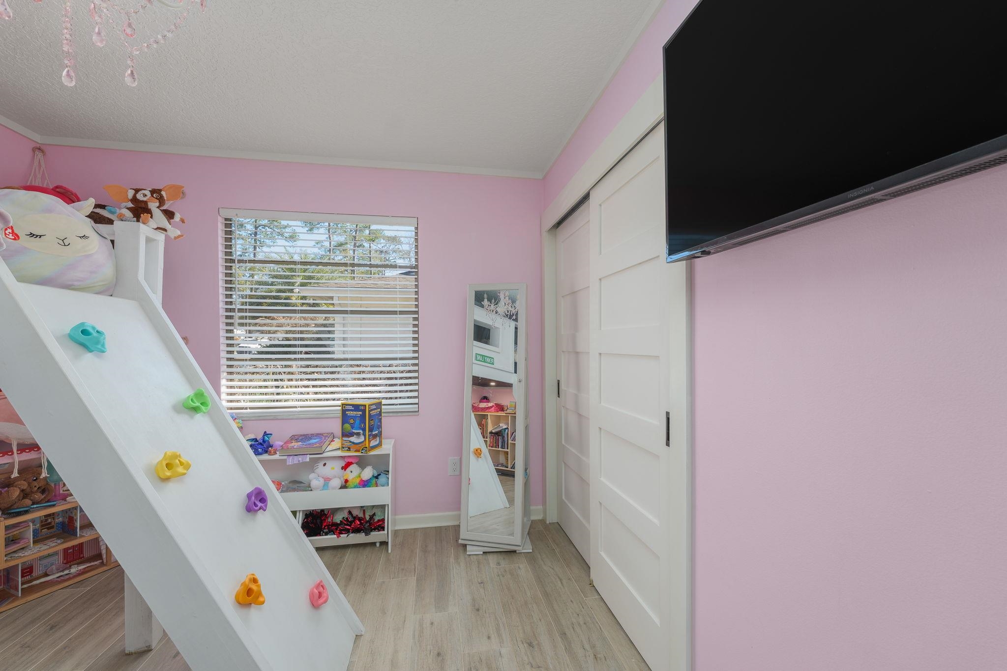 Image 36 of 47 For 4142 Burning Tree Ln