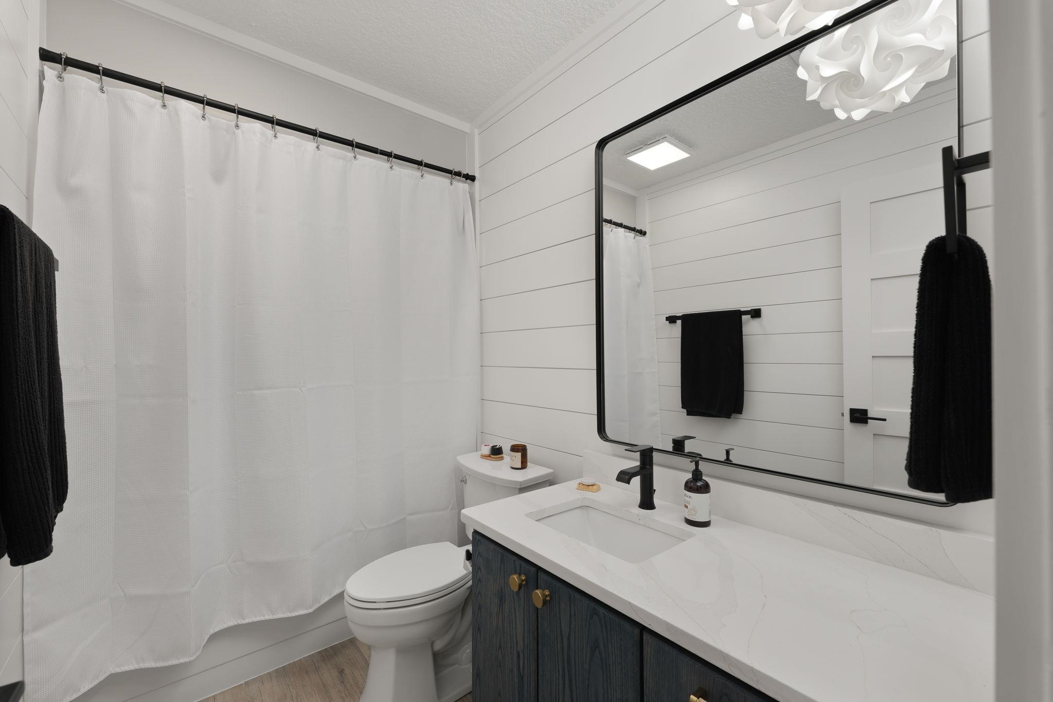 Image 37 of 47 For 4142 Burning Tree Ln