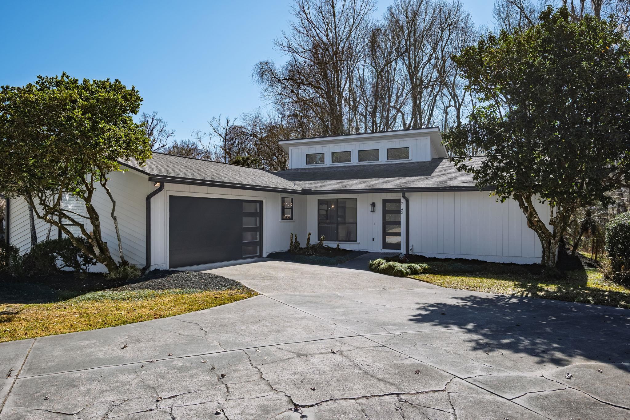 Image 9 of 47 For 4142 Burning Tree Ln