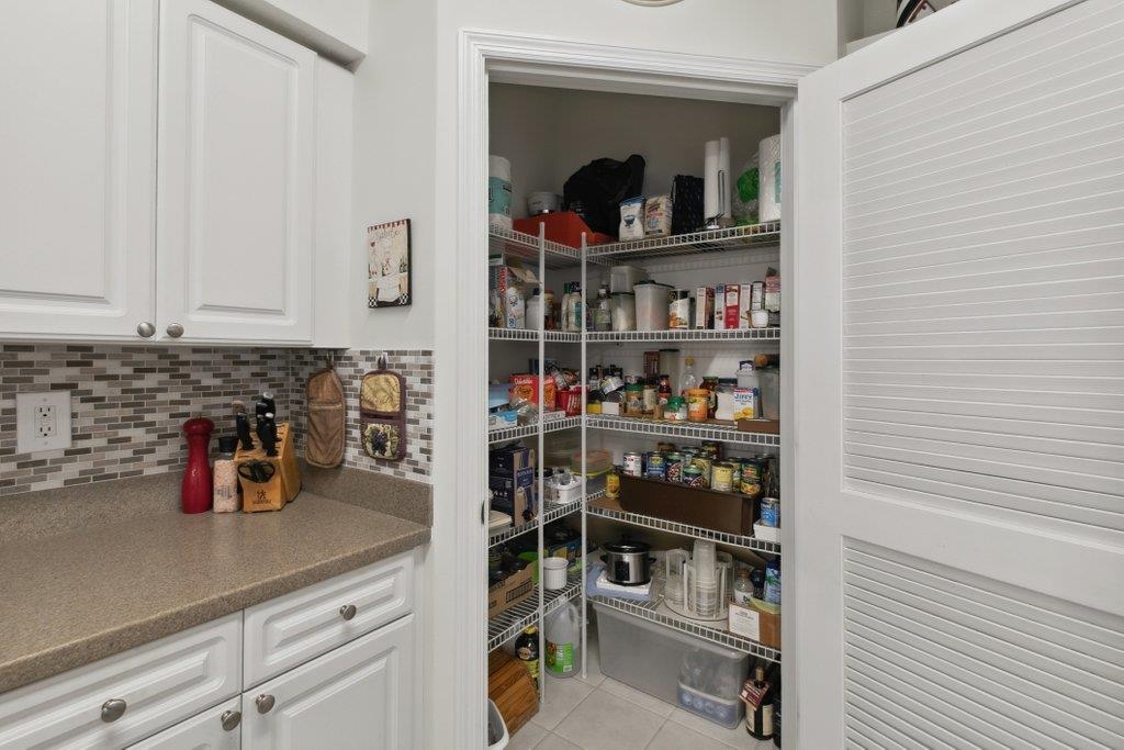 Image 23 of 42 For 104 Laurel Wood Way  202