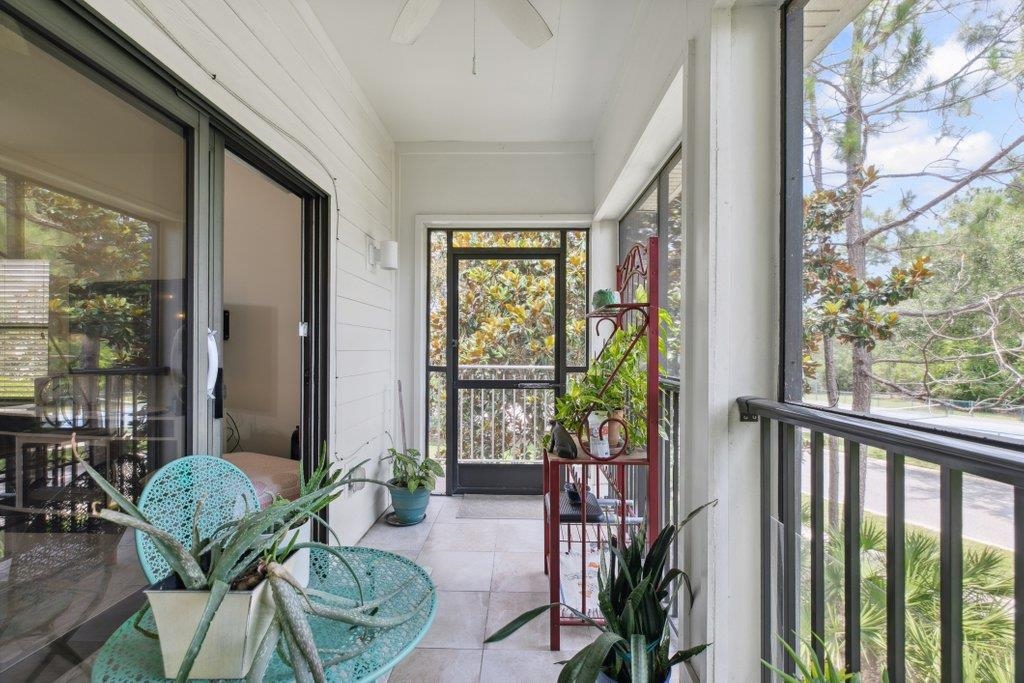 Image 30 of 42 For 104 Laurel Wood Way  202