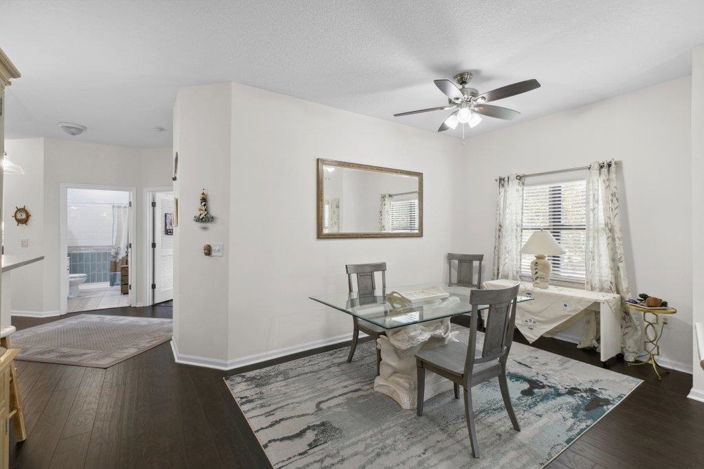 Image 9 of 42 For 104 Laurel Wood Way  202