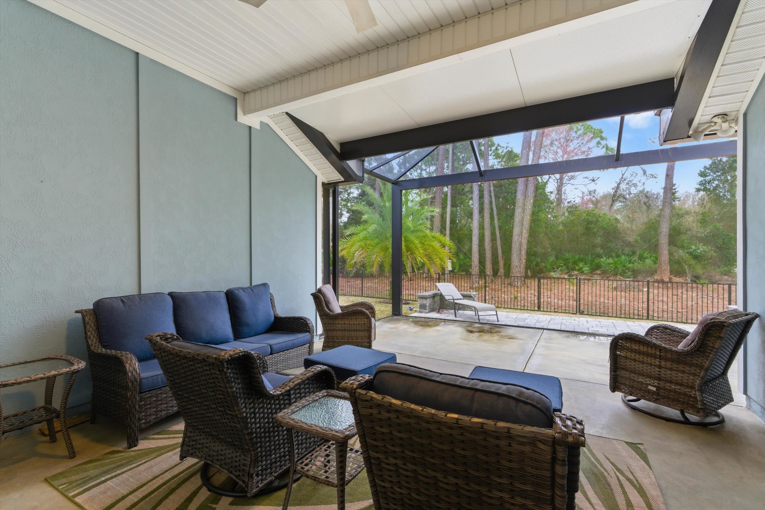 Image 21 of 32 For 271 Lost Lake Dr