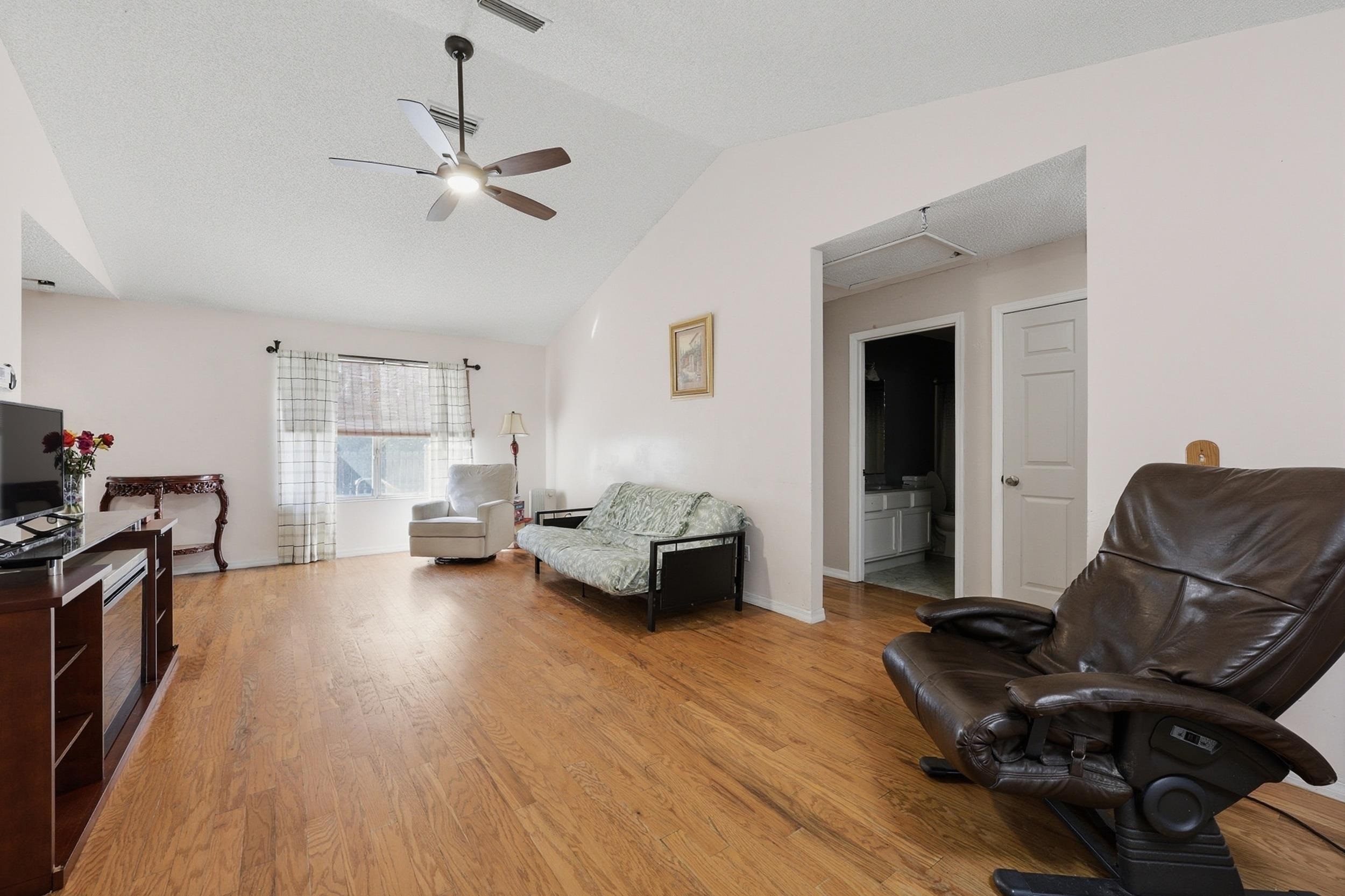 Image 10 of 65 For 5296 Timucua Cir