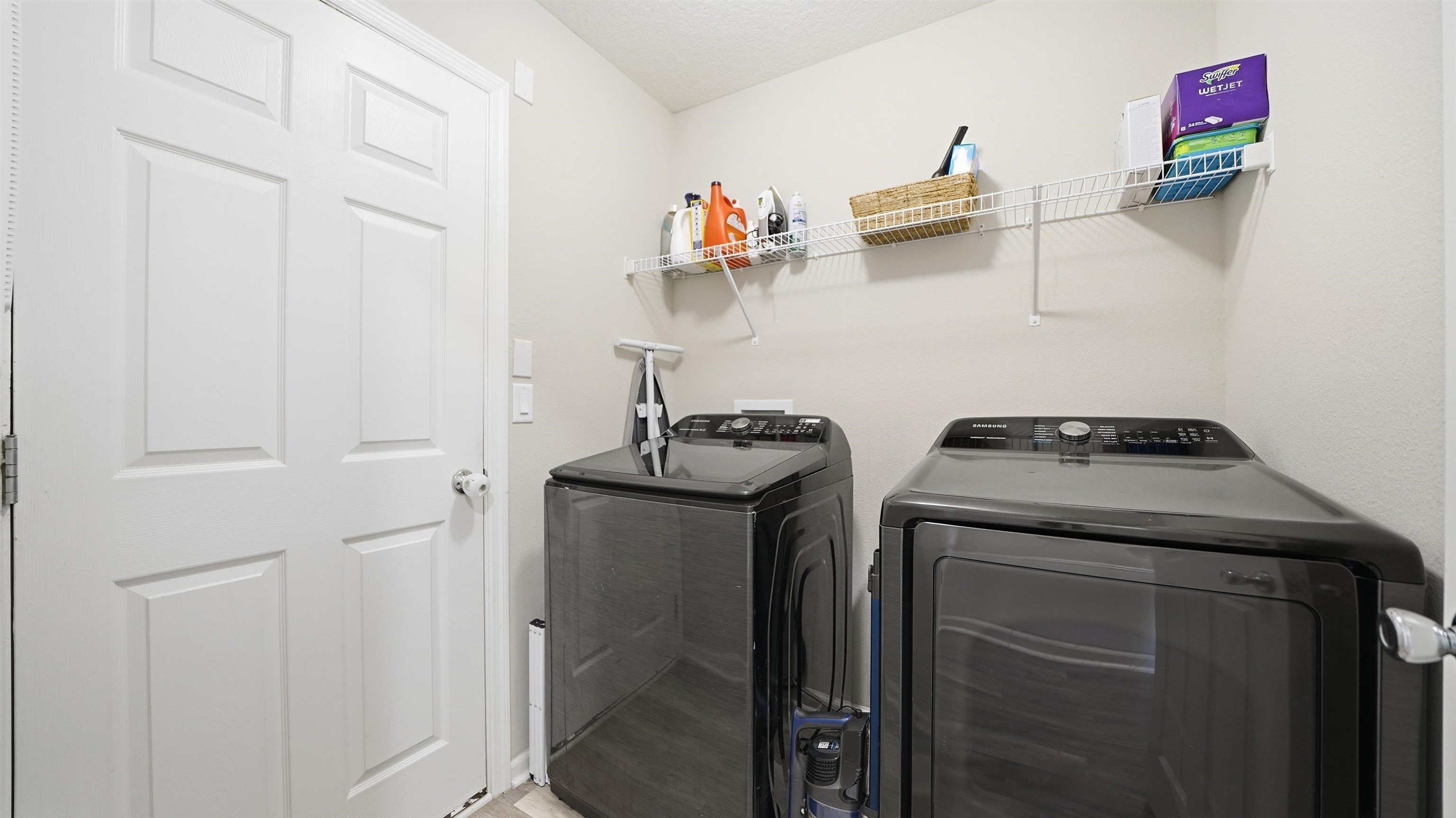 Image 27 of 50 For 14591 Barred Owl Way