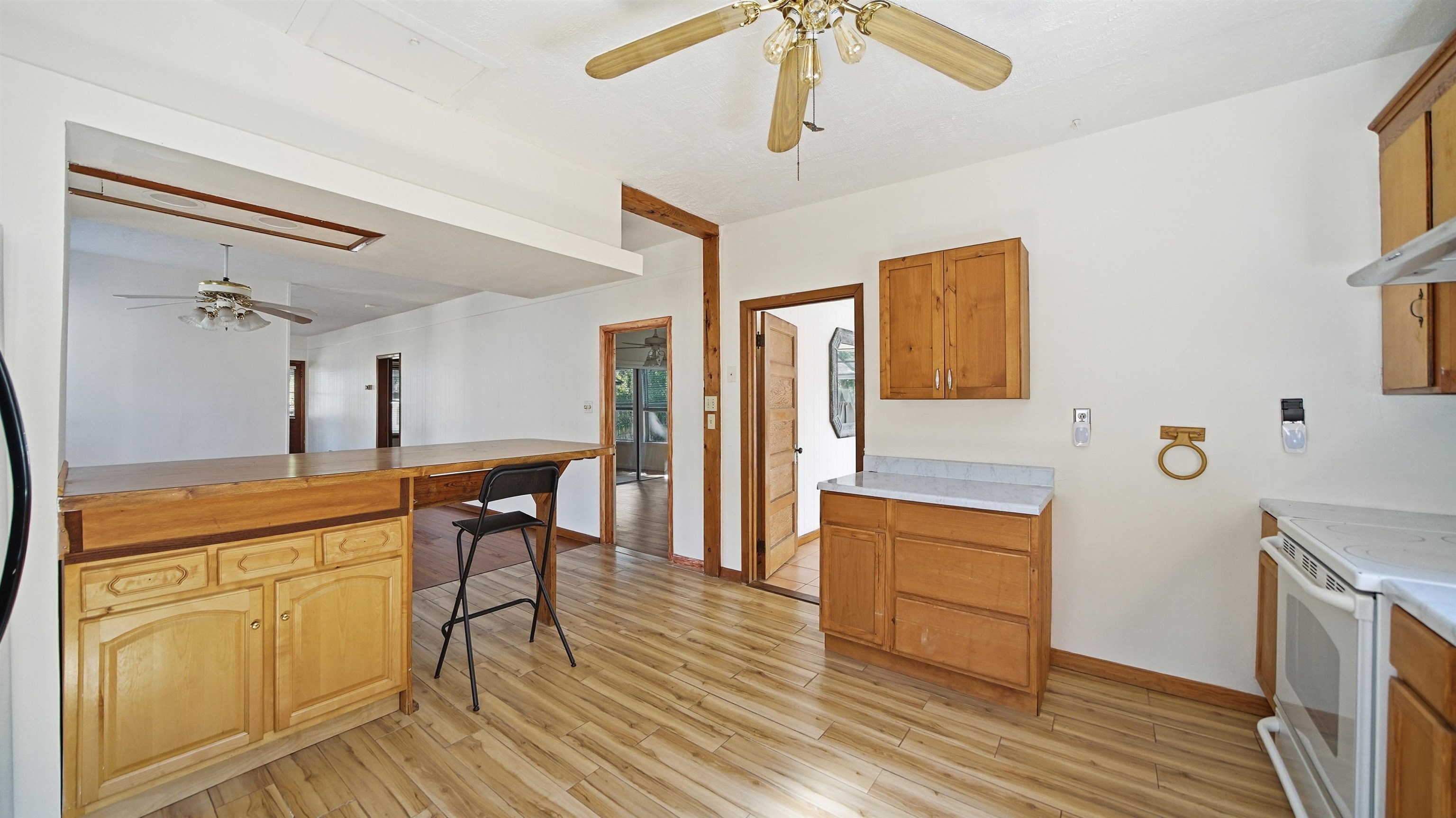 Image 12 of 65 For 17 Aviles Dr