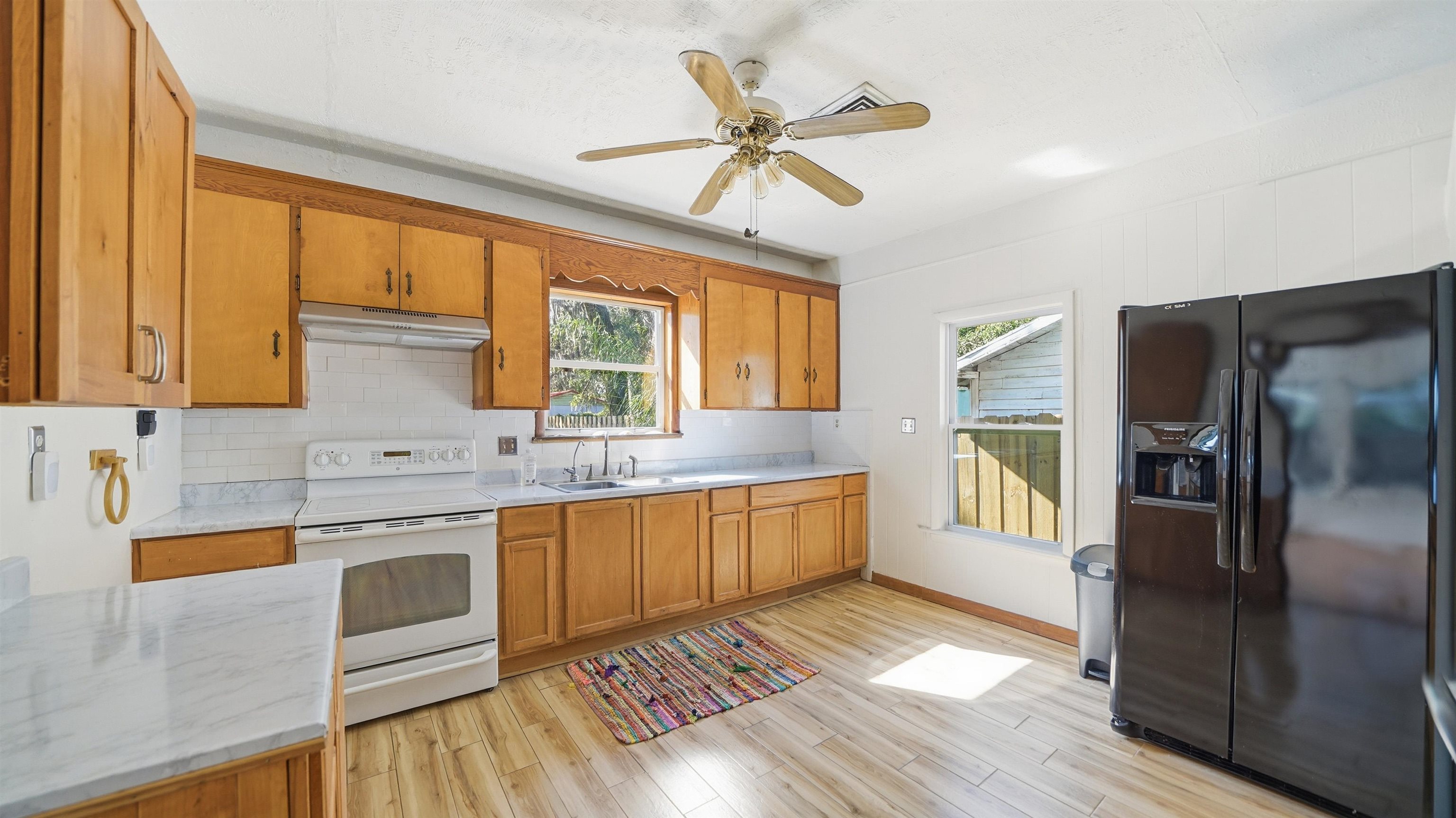 Image 13 of 65 For 17 Aviles Dr