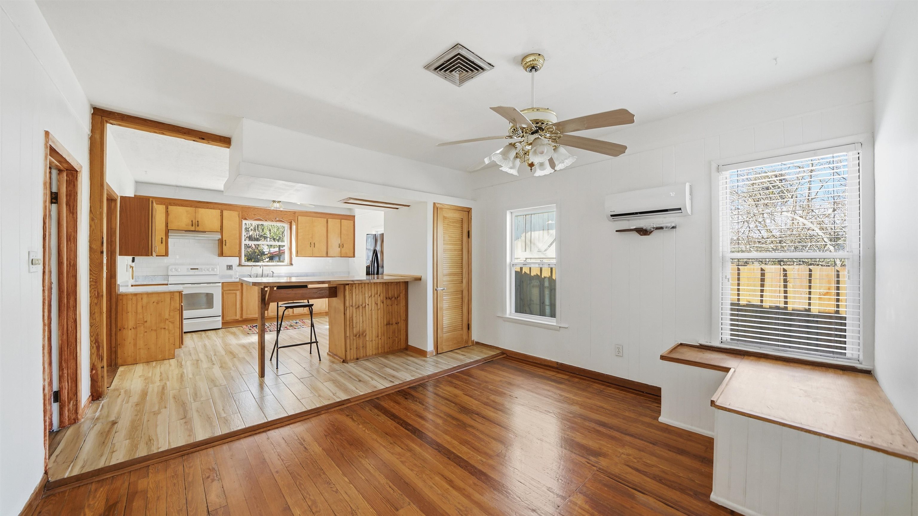 Image 9 of 65 For 17 Aviles Dr