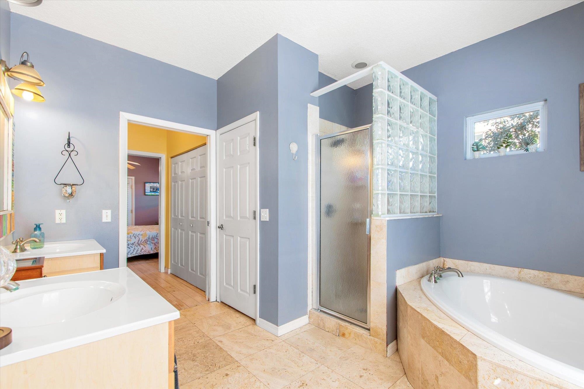 Image 25 of 44 For 1440 Corunna St