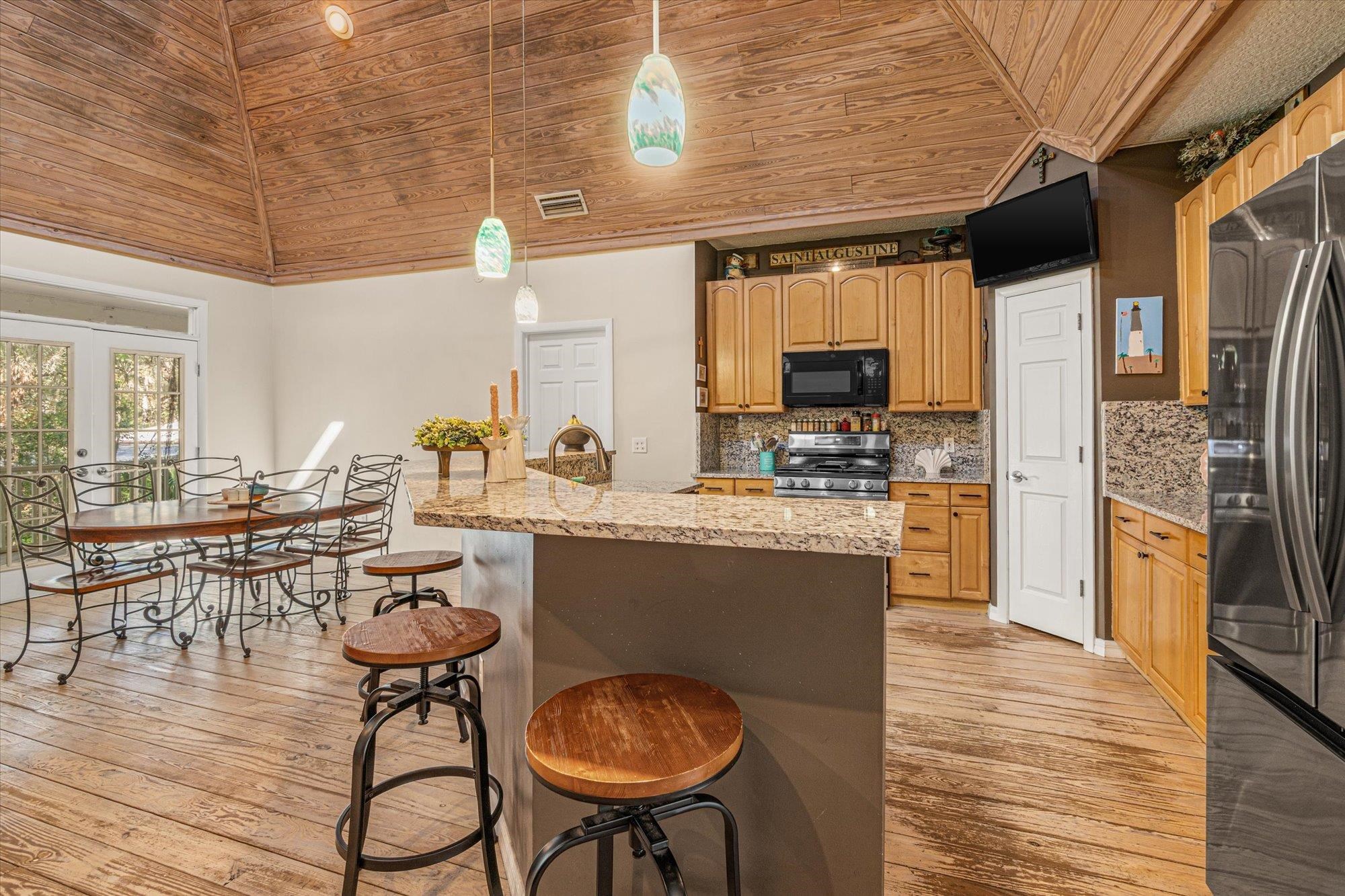 Image 9 of 44 For 1440 Corunna St