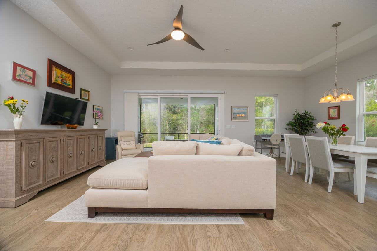 Image 10 of 53 For 34 Arrowwood Dr