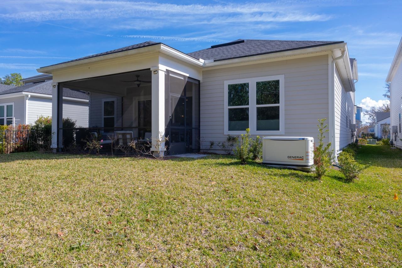 Image 15 of 53 For 34 Arrowwood Dr